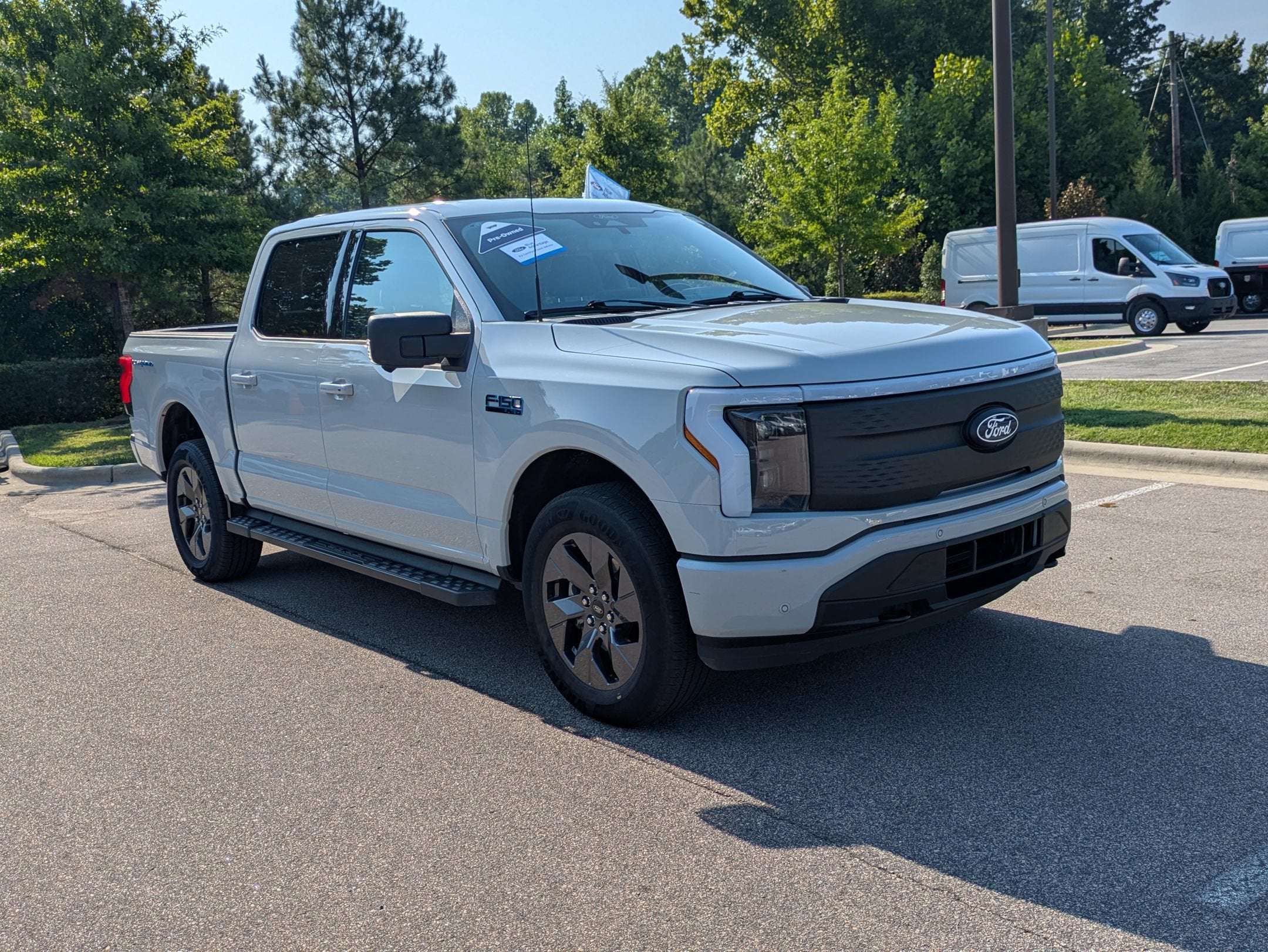 2024 Ford F-150 Lightning Flash