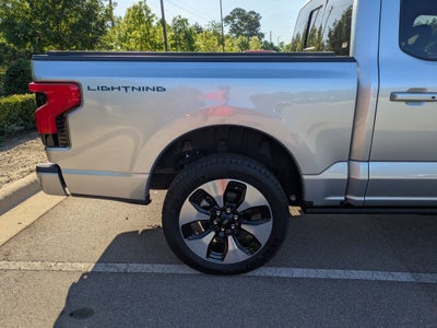 2025 Ford F-150 Lightning Platinum