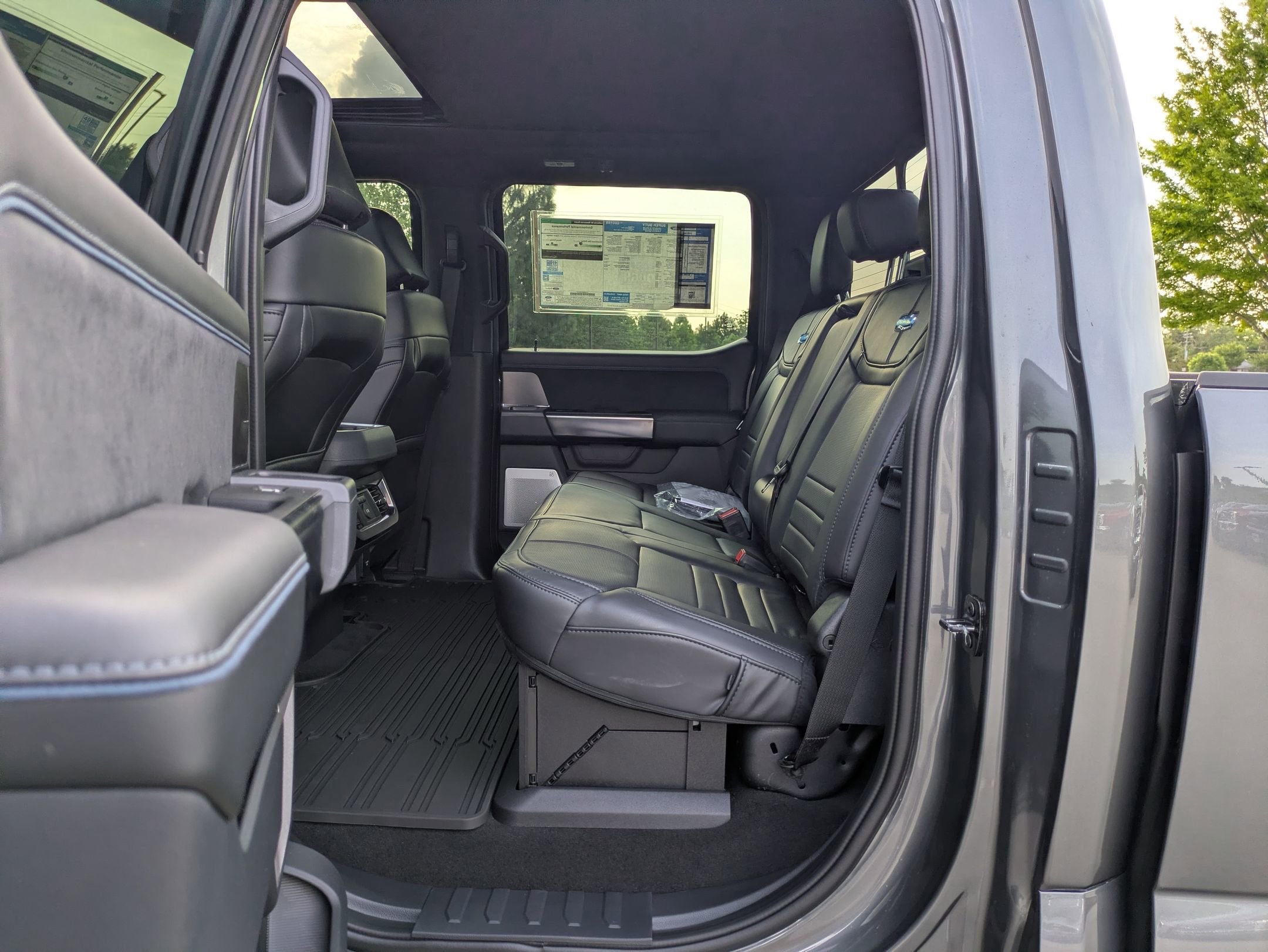 2026 Ford Super Duty F-250 SRW Platinum