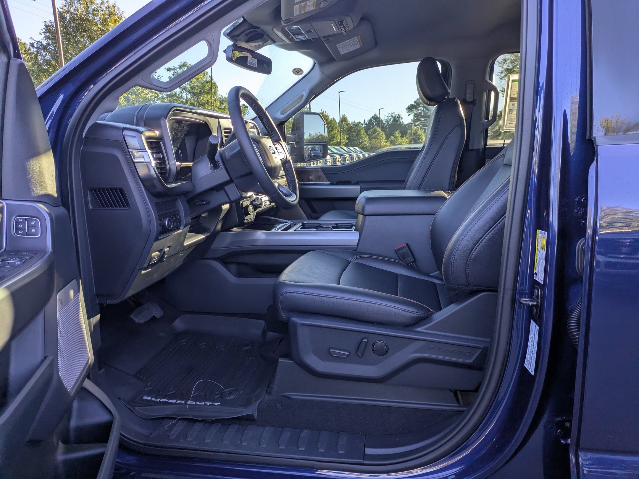 2027 Ford Super Duty F-250 SRW LARIAT