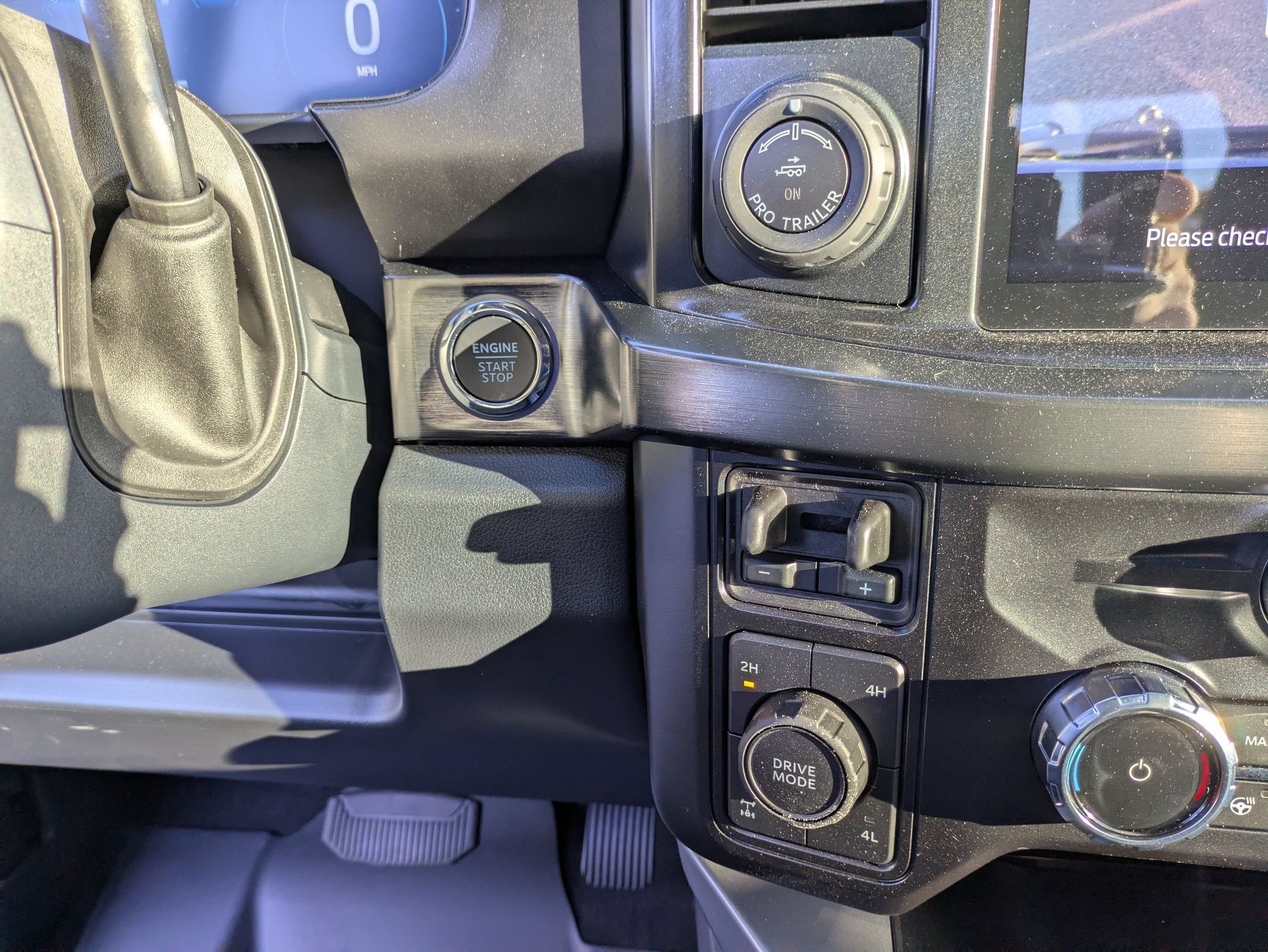 2027 Ford Super Duty F-250 SRW LARIAT