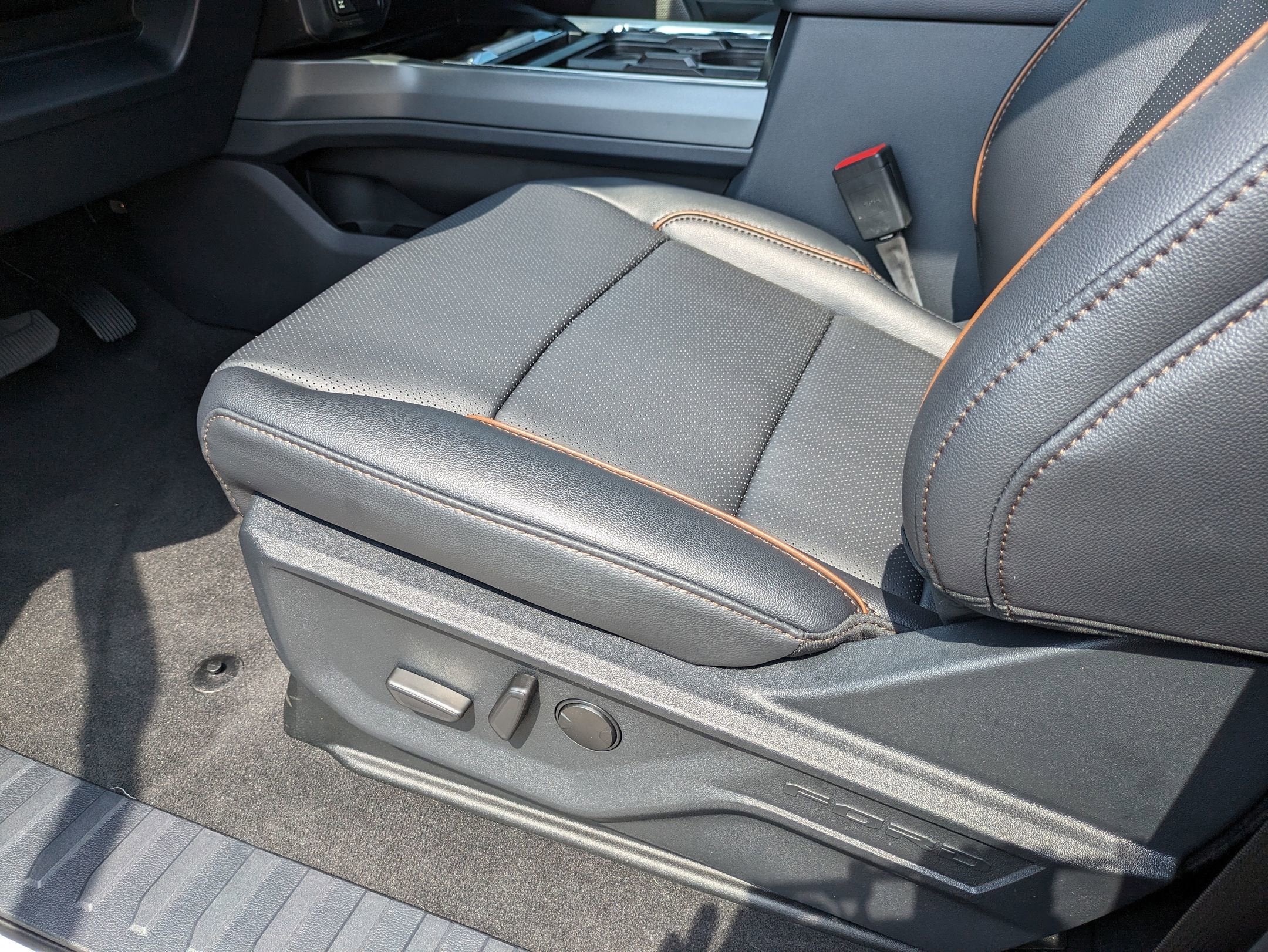 2025 Ford Super Duty F-250 SRW LARIAT