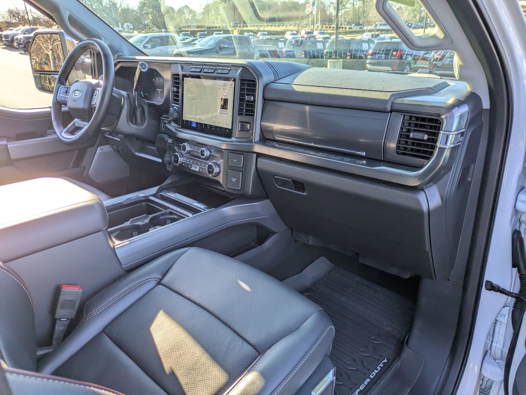 2024 Ford Super Duty F-350 SRW LARIAT