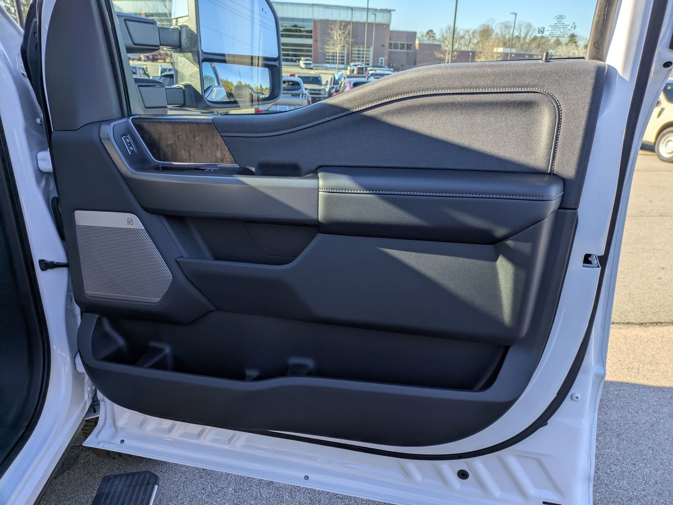 2024 Ford Super Duty F-350 SRW LARIAT