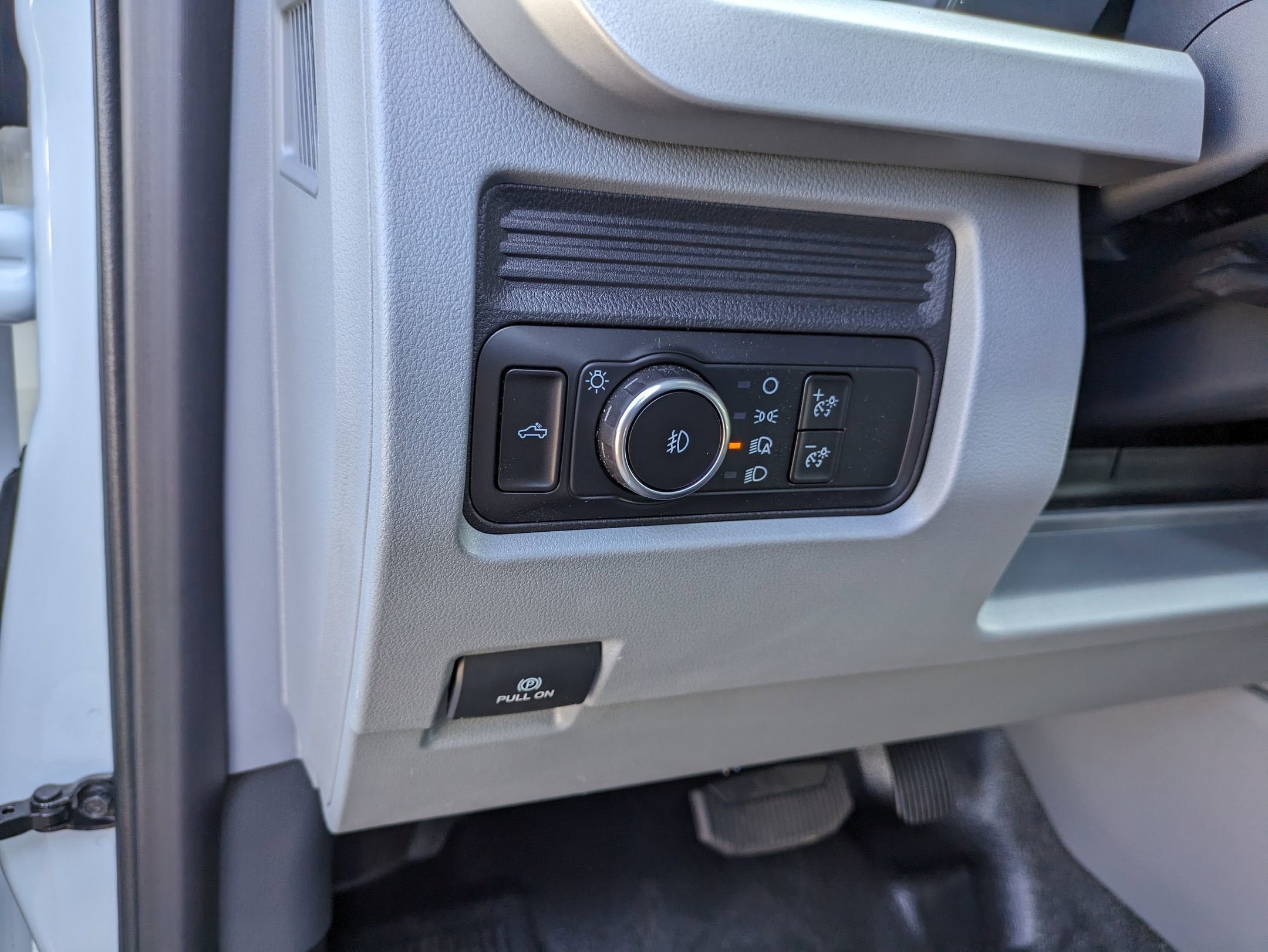 2025 Ford Super Duty F-350 SRW XLT