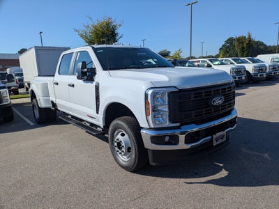 2027 Ford Super Duty F-350 DRW XL