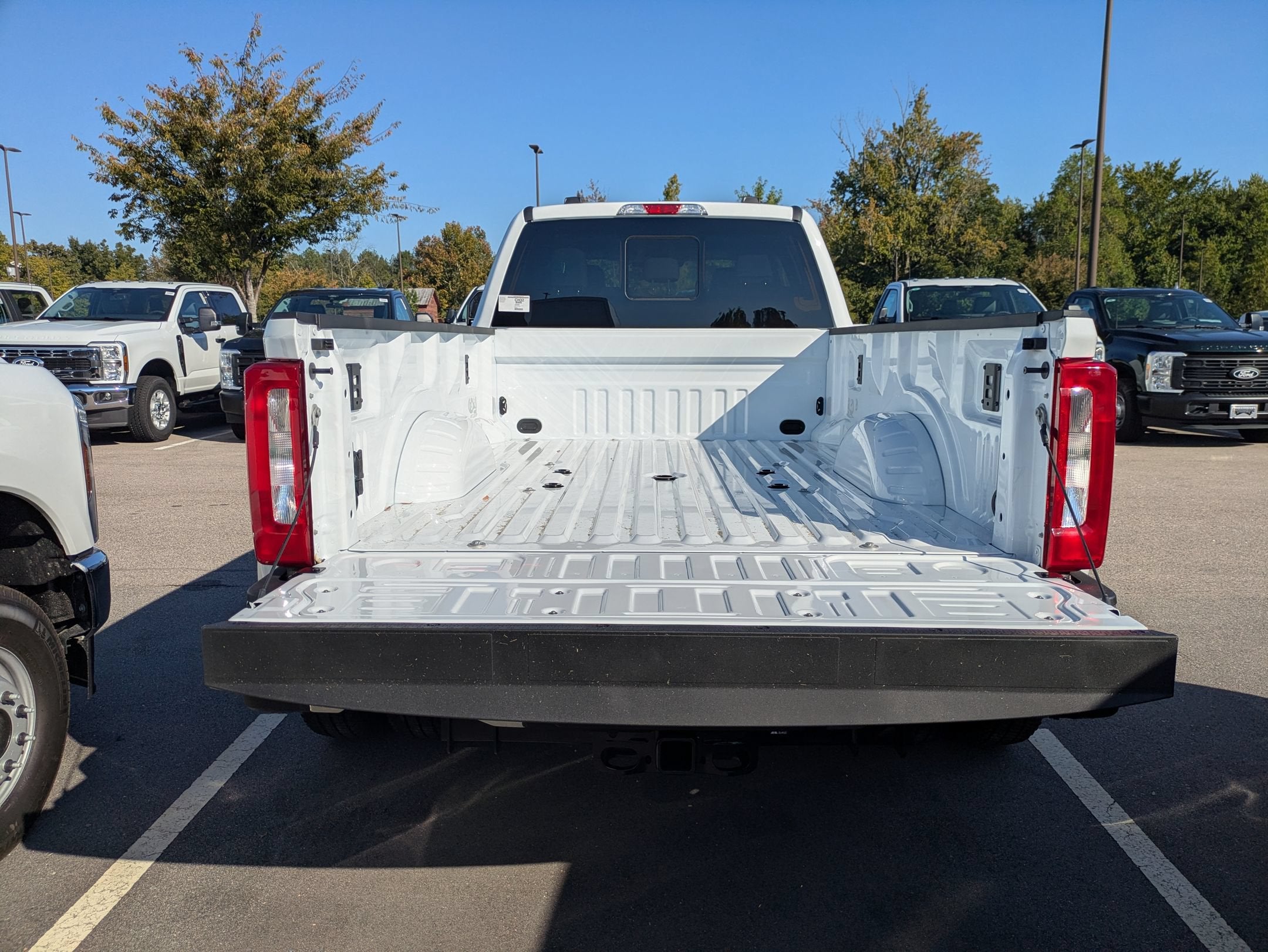 2027 Ford Super Duty F-350 DRW XL