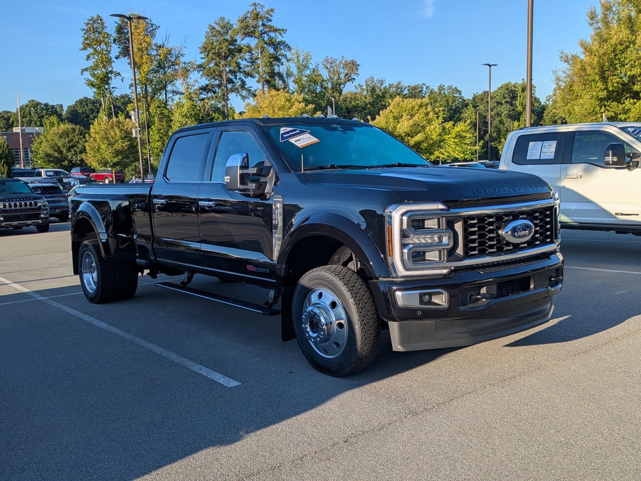 2025 Ford Super Duty F-450 DRW Platinum