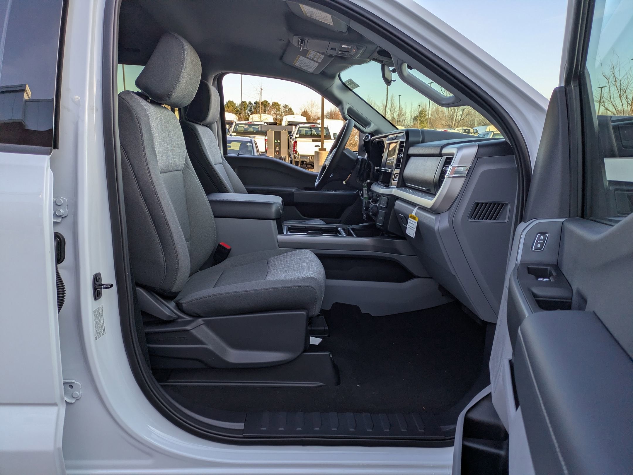 2026 Ford Super Duty F-450 DRW XLT