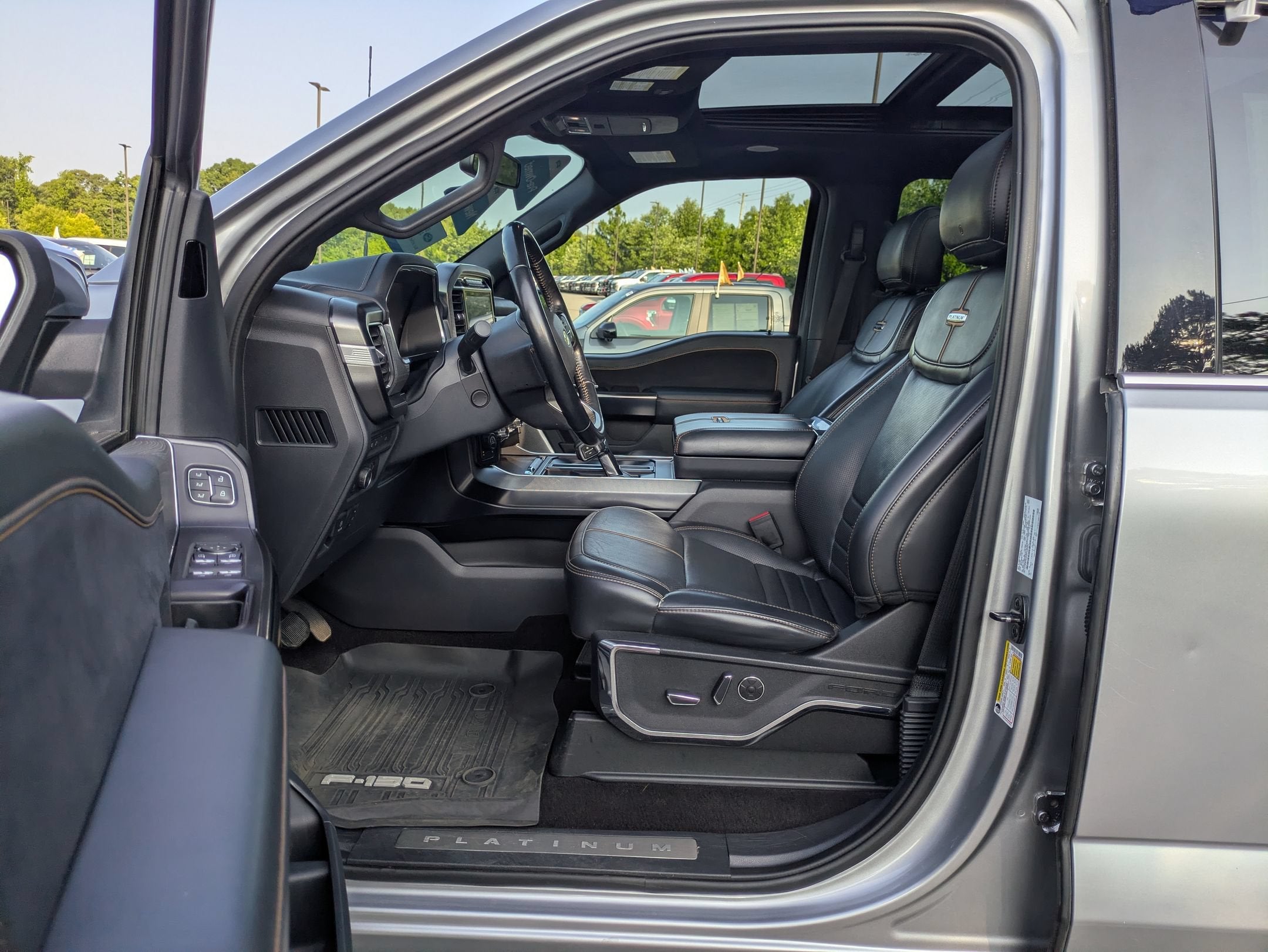 2022 Ford F-150 Platinum