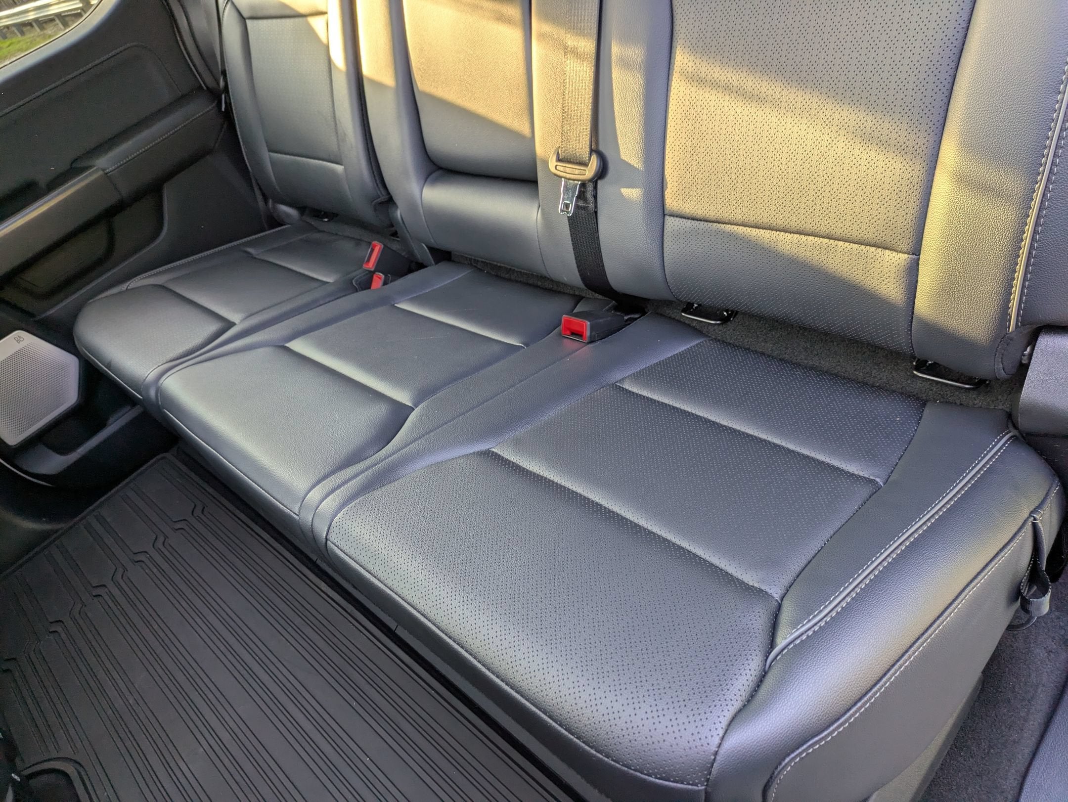 2026 Ford F-150 LARIAT - Crossroads Courtesy Demo