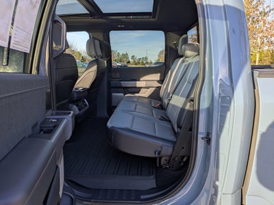 2023 Ford F-150 Lightning LARIAT