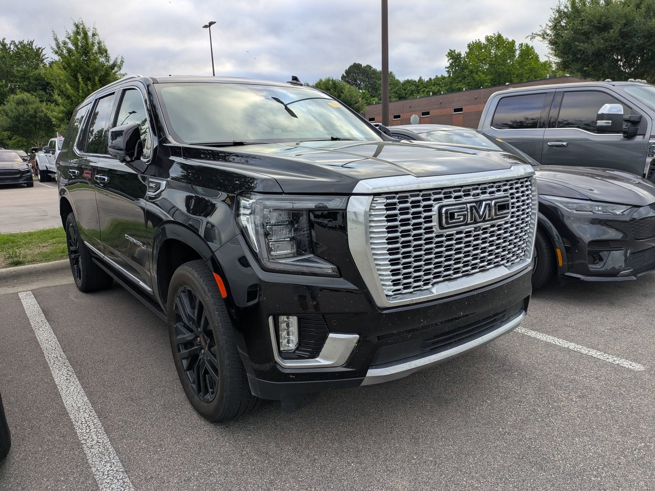 2023 GMC Yukon Denali