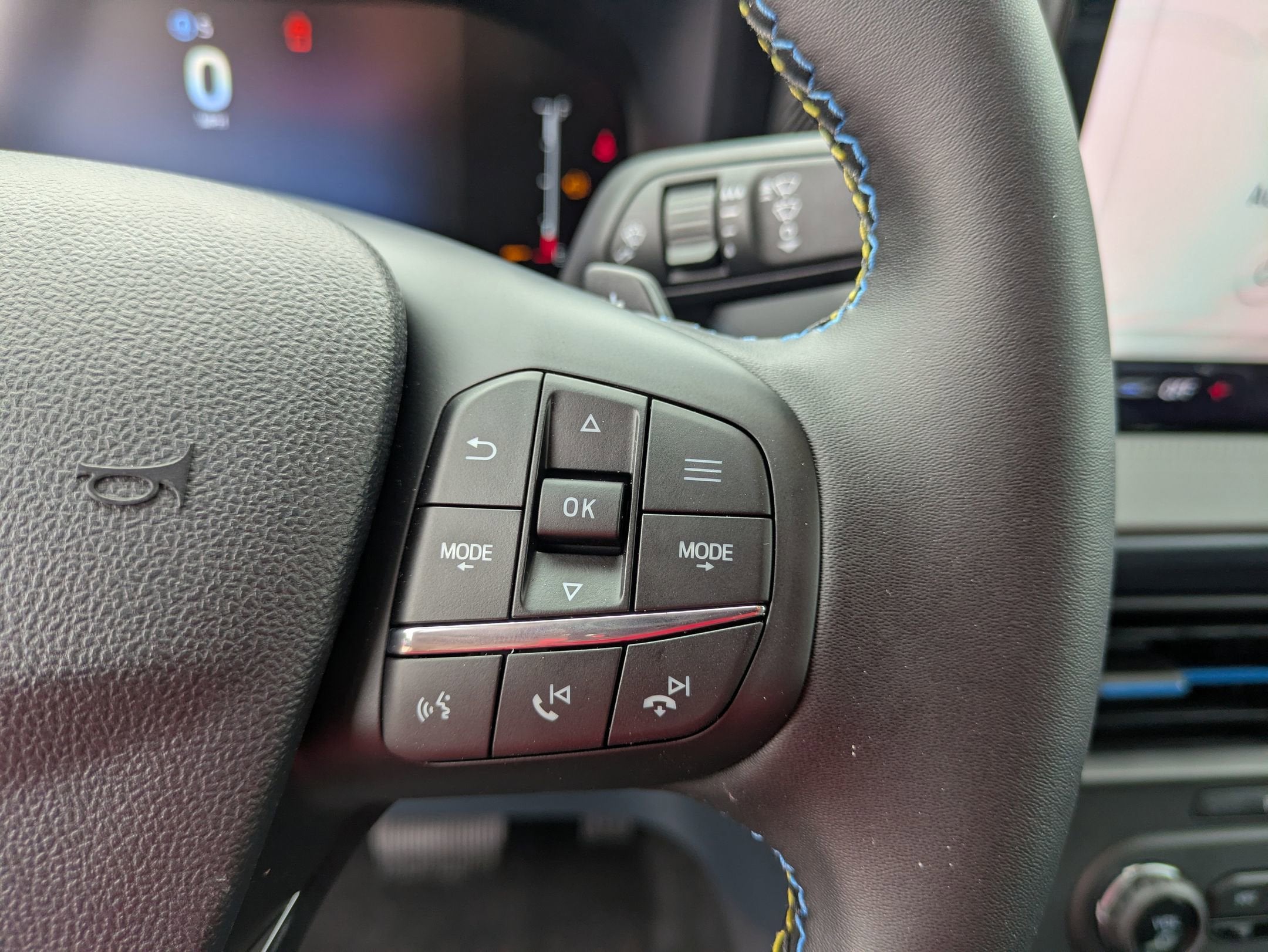 2025 Ford Maverick Lobo Standard