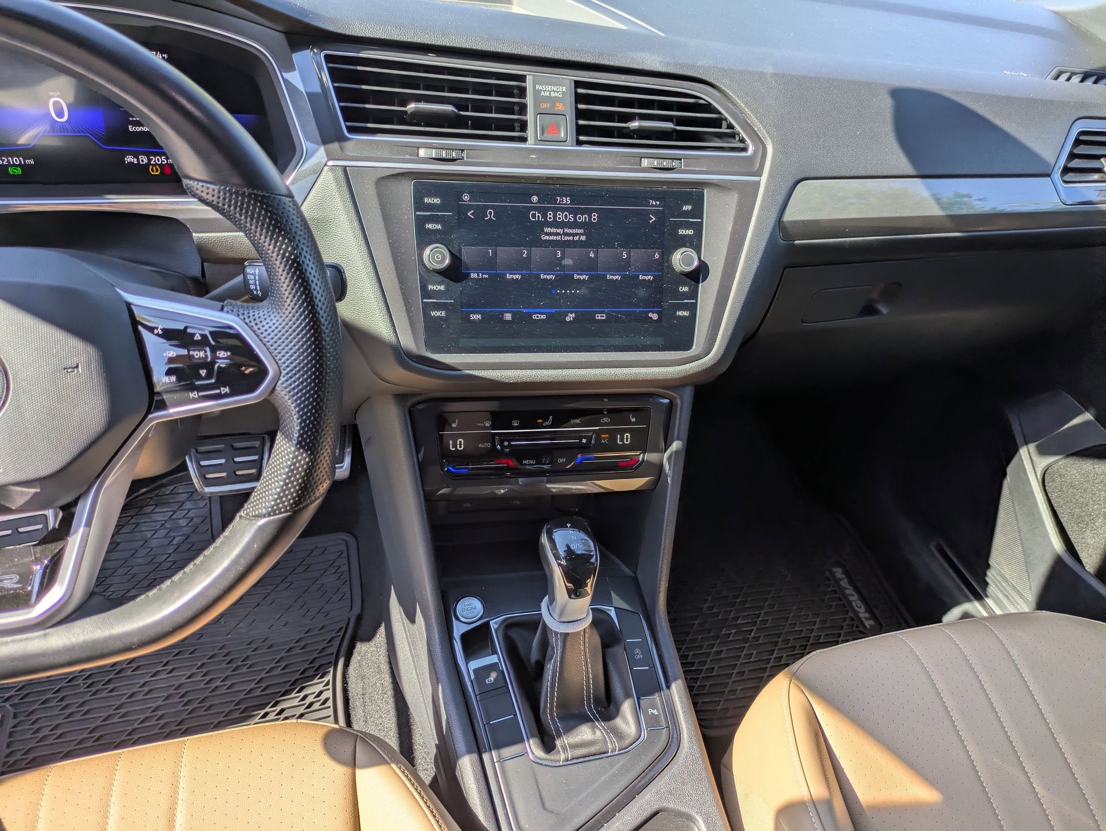 2023 Volkswagen Tiguan SE R-Line Black
