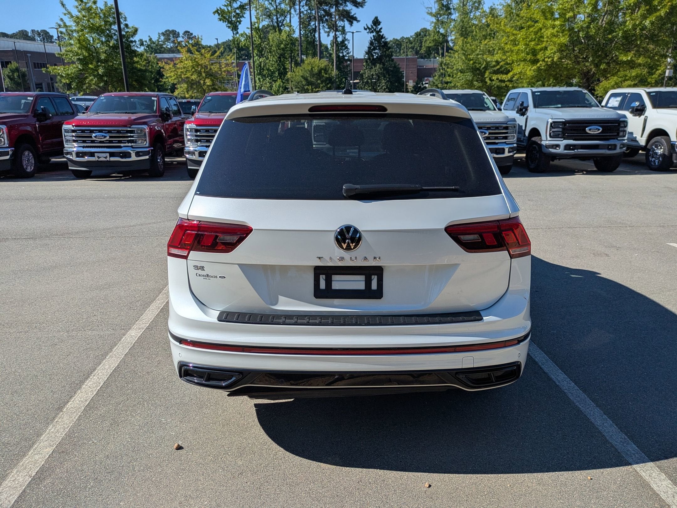 2023 Volkswagen Tiguan SE R-Line Black