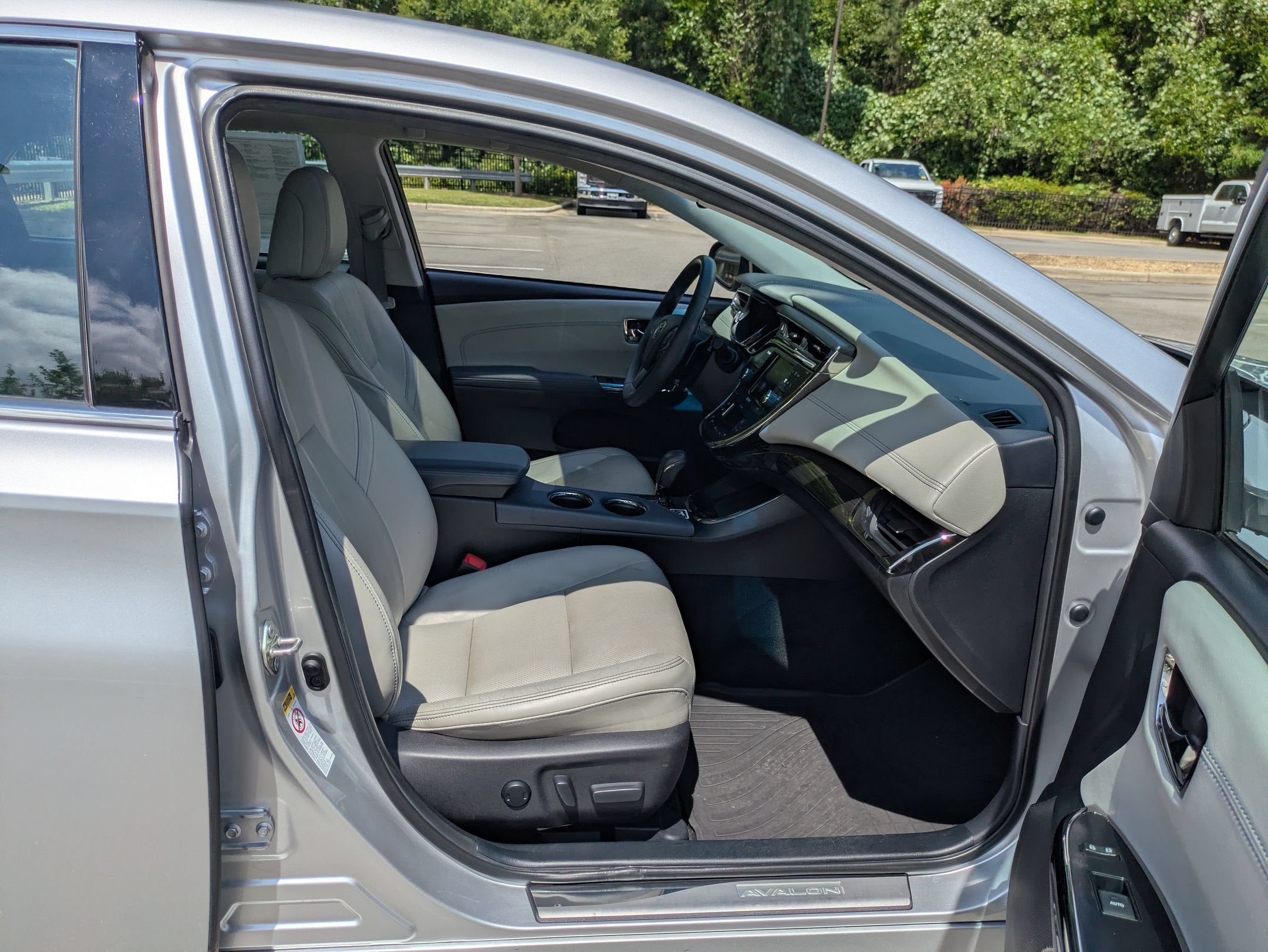 2014 Toyota Avalon Limited