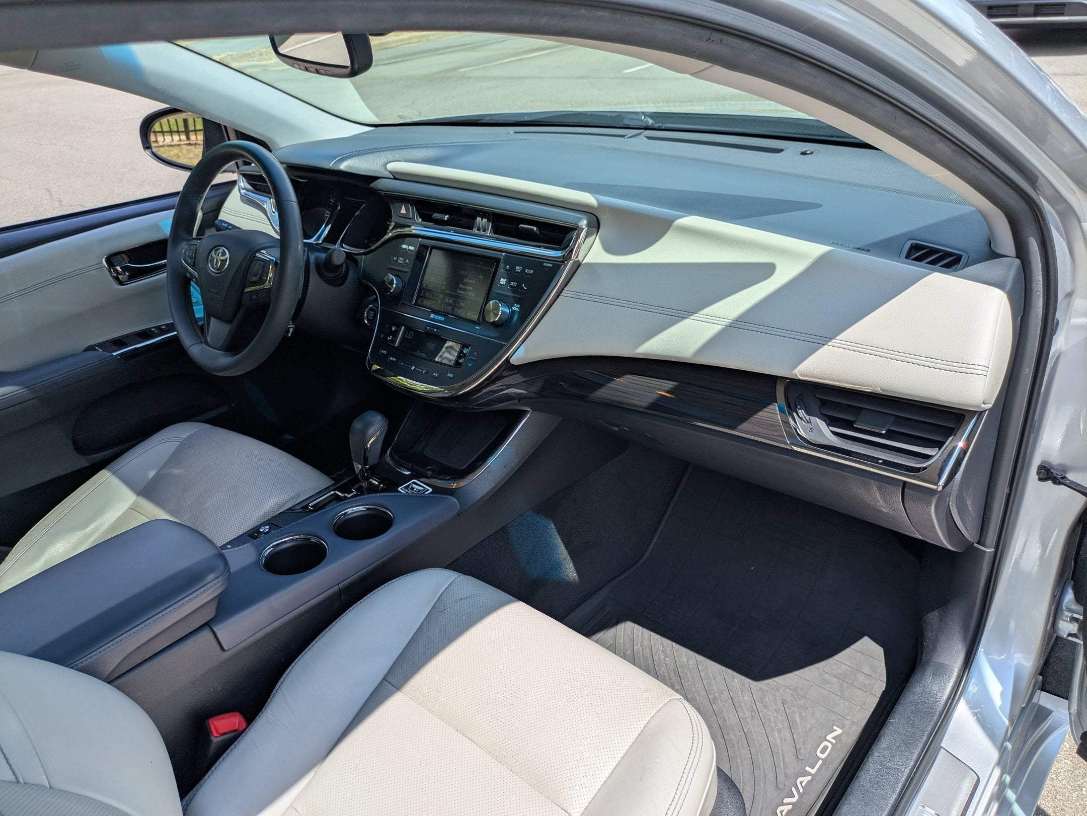 2014 Toyota Avalon Limited