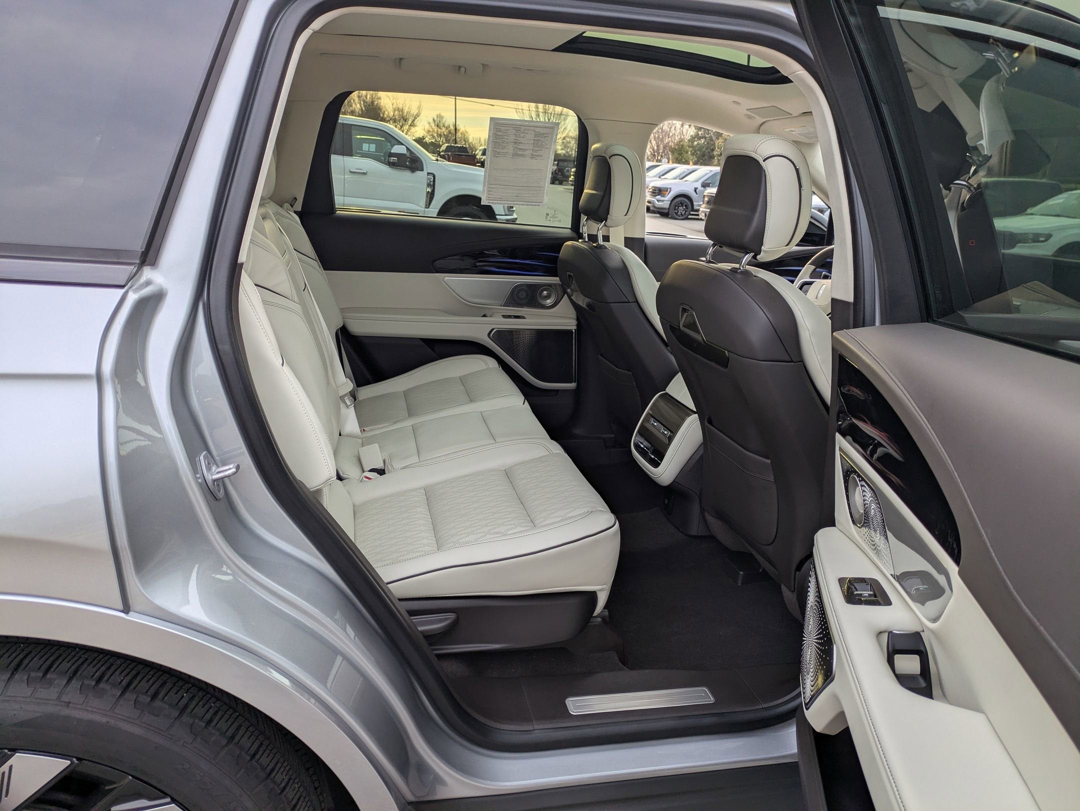 2025 Lincoln Nautilus Black Label