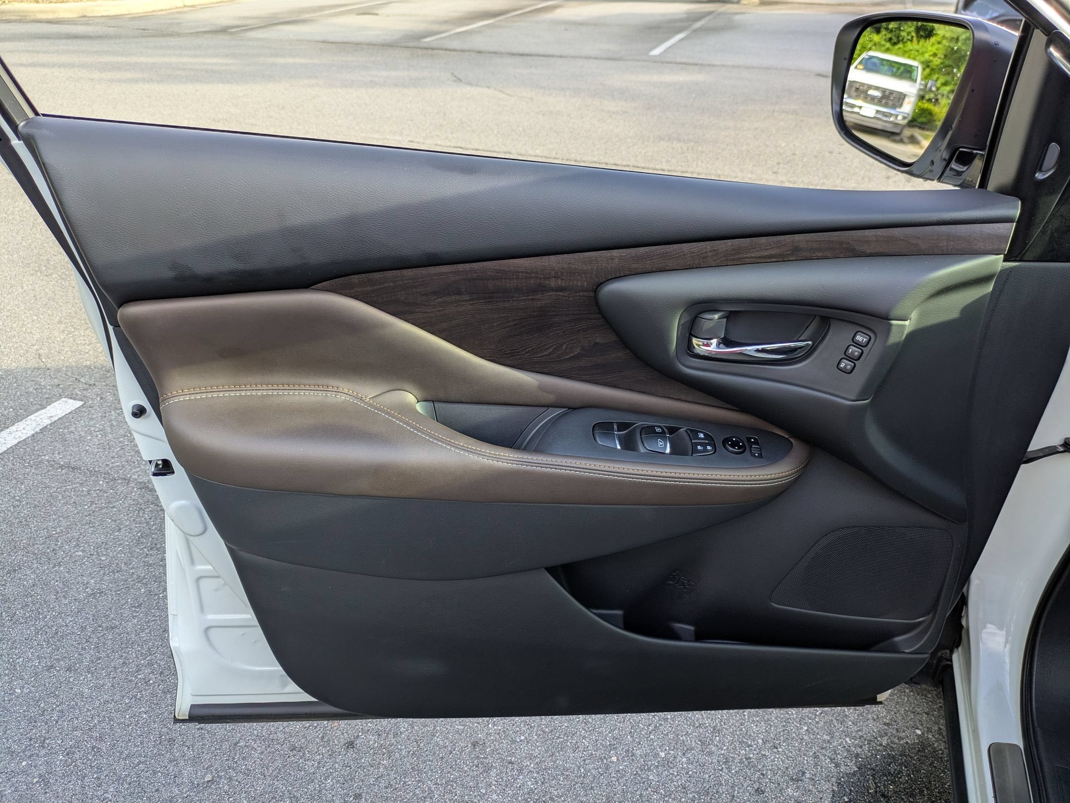 2023 Nissan Murano Platinum