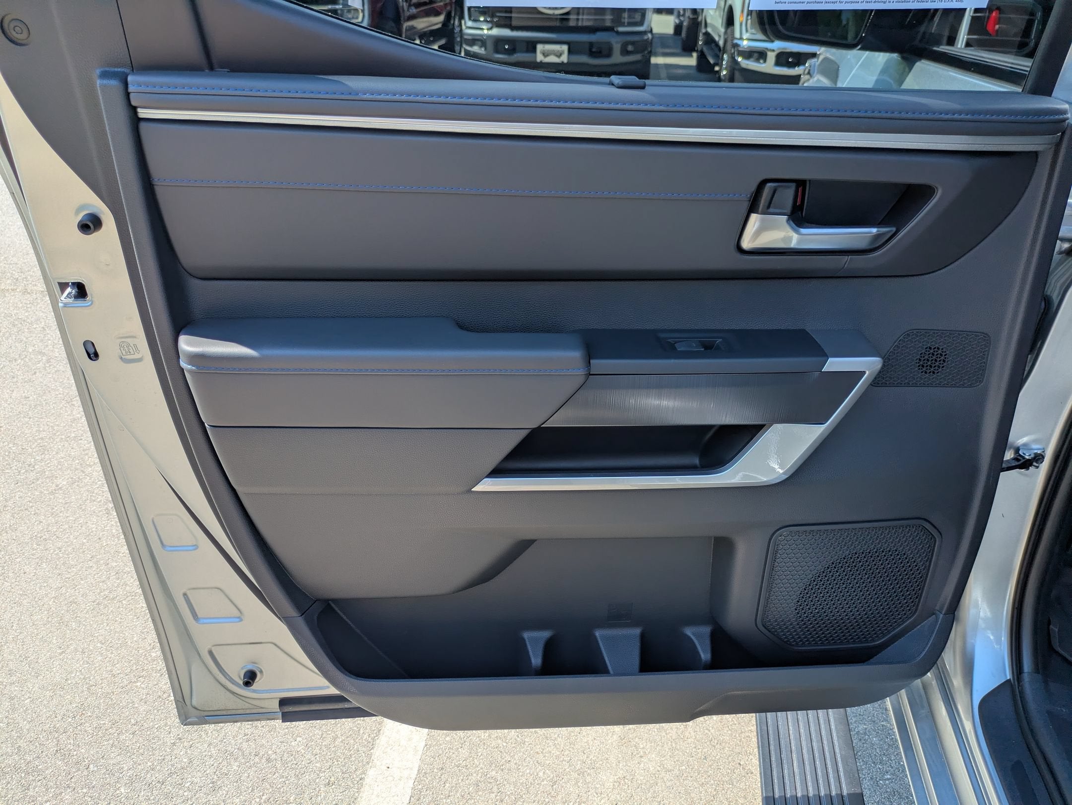 2025 Toyota Tundra 4WD Platinum Hybrid