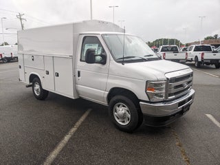 2026 Ford E-Series Cutaway Base