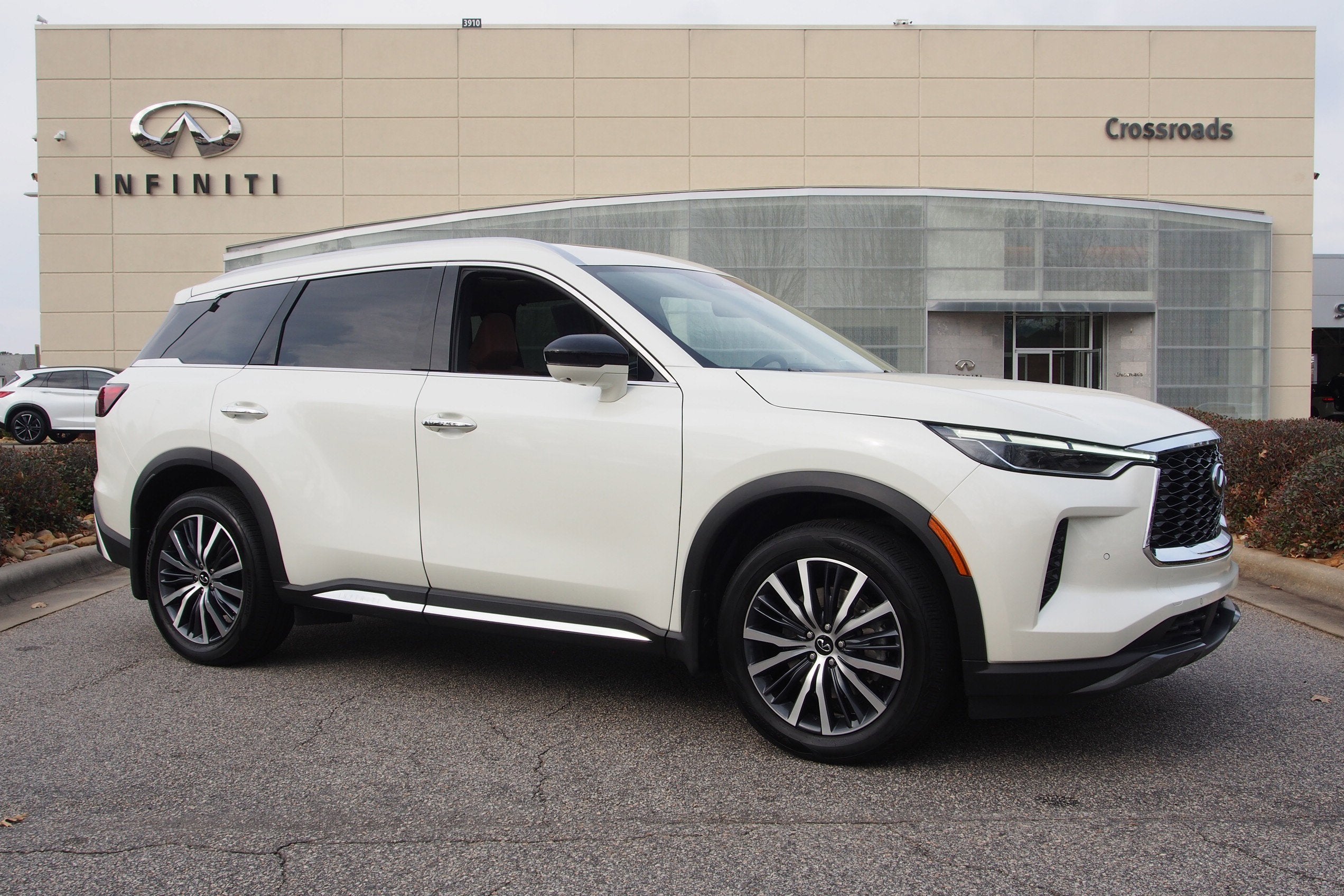 2025 INFINITI QX60 SENSORY