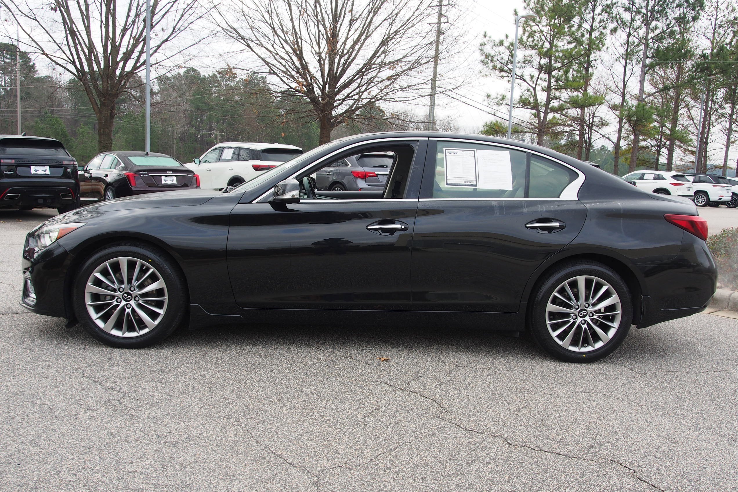 2022 INFINITI Q50 LUXE