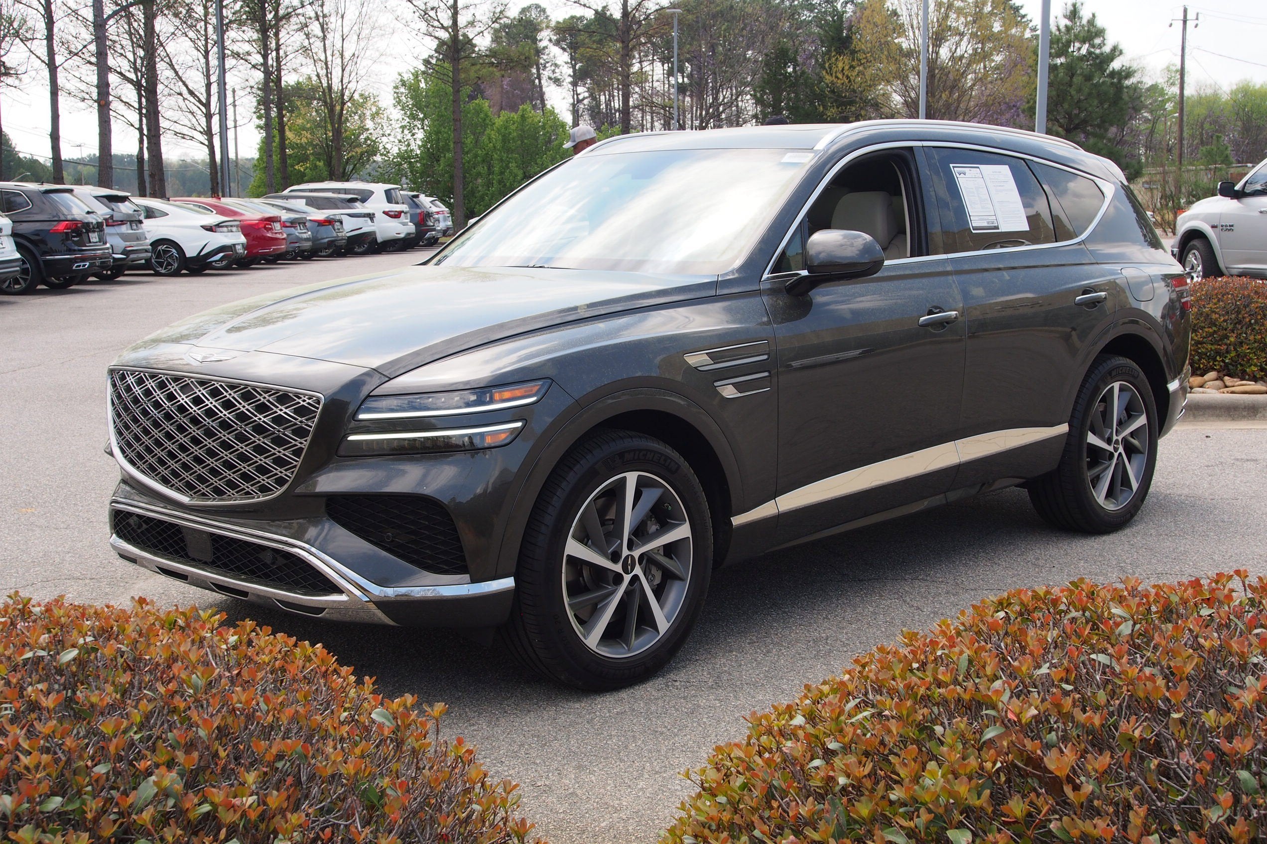 2025 Genesis GV80 Select