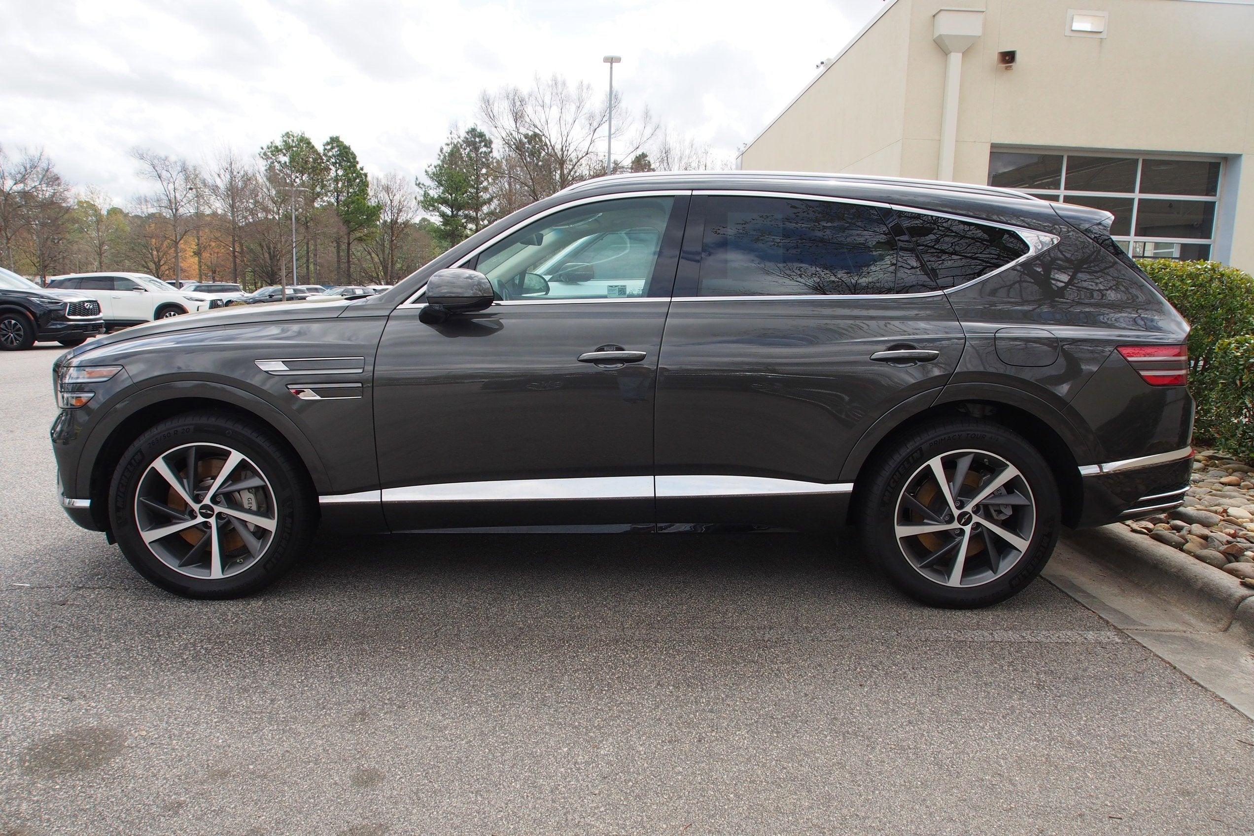 2025 Genesis GV80 Select