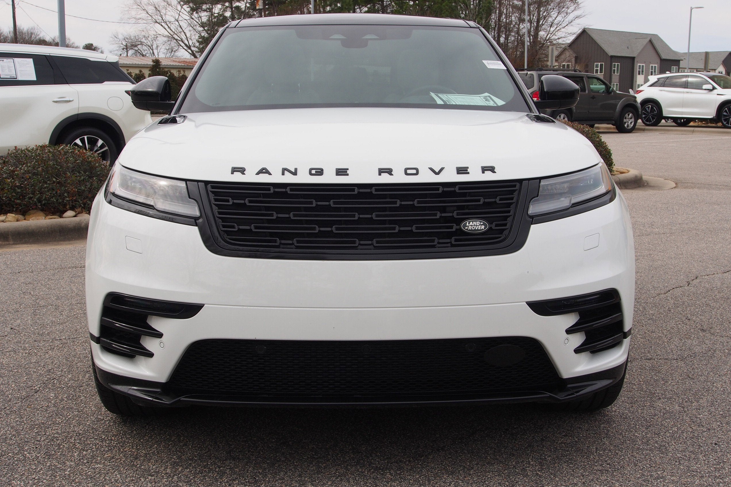 2024 Land Rover Range Rover Velar Dynamic SE