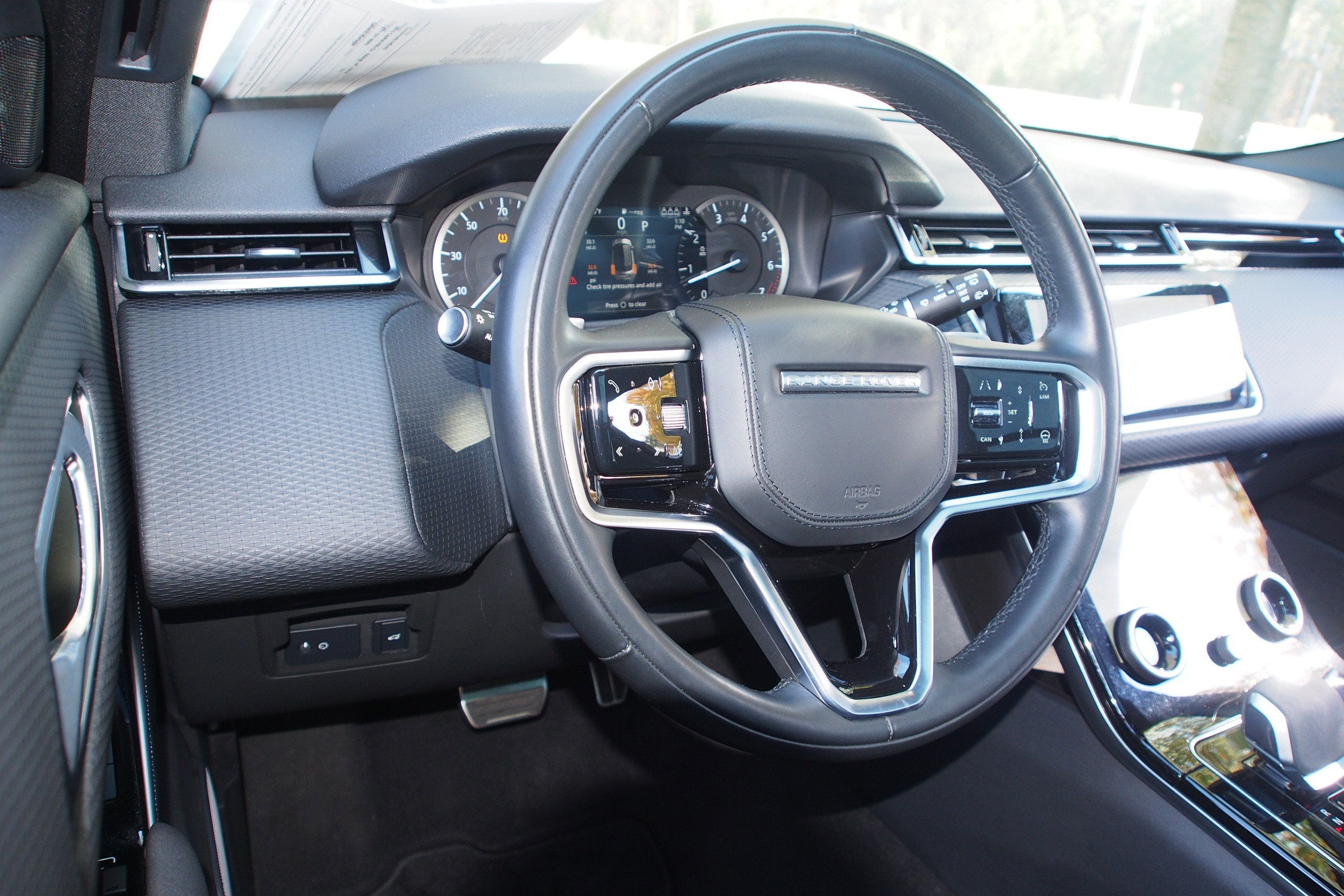 2023 Land Rover Range Rover Velar HST