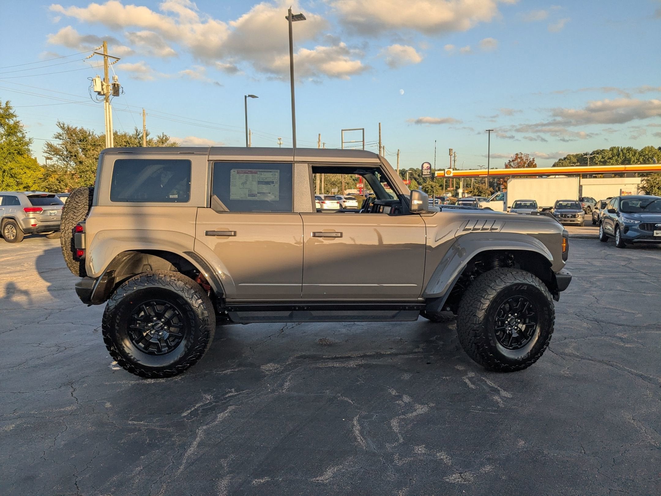 2025 Ford Bronco Raptor