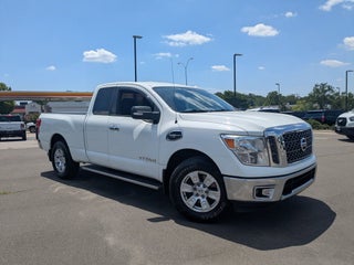 2017 Nissan Titan SV