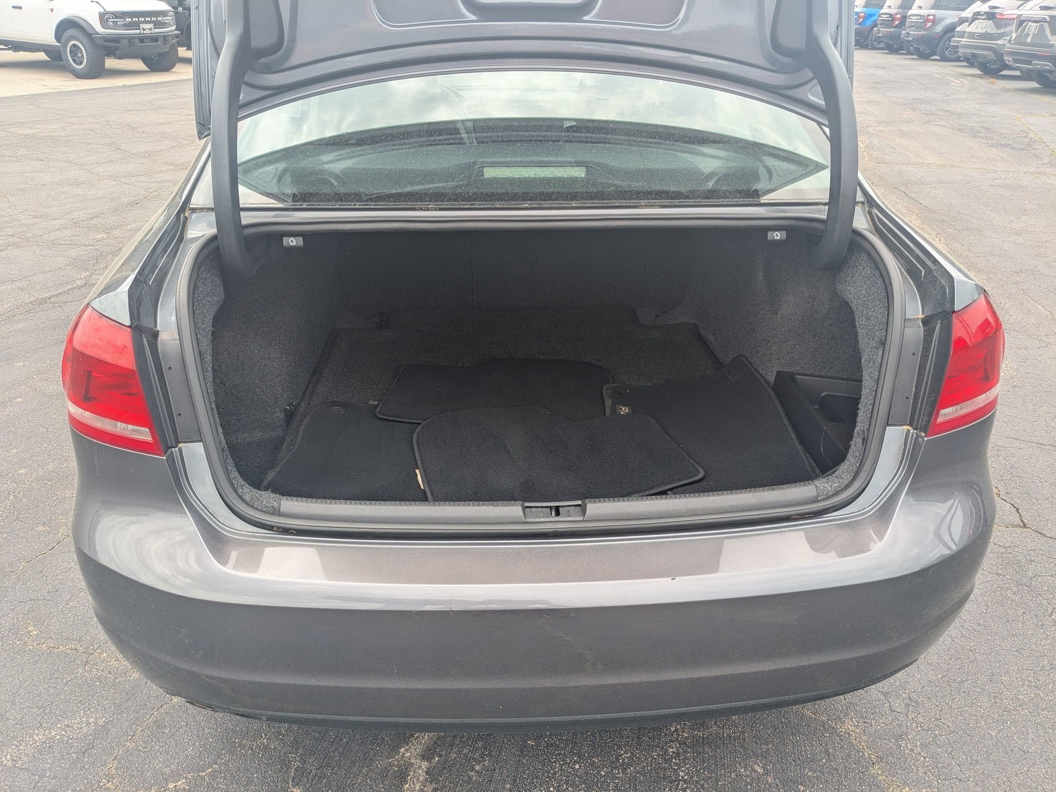 2014 Volkswagen Passat TDI SE