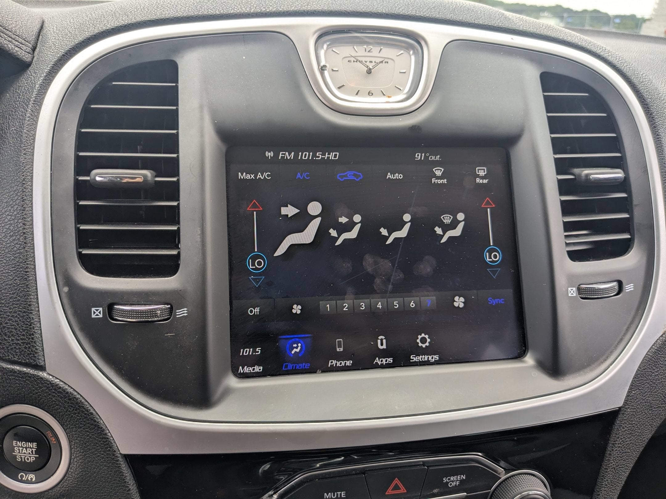 2023 Chrysler 300 Touring