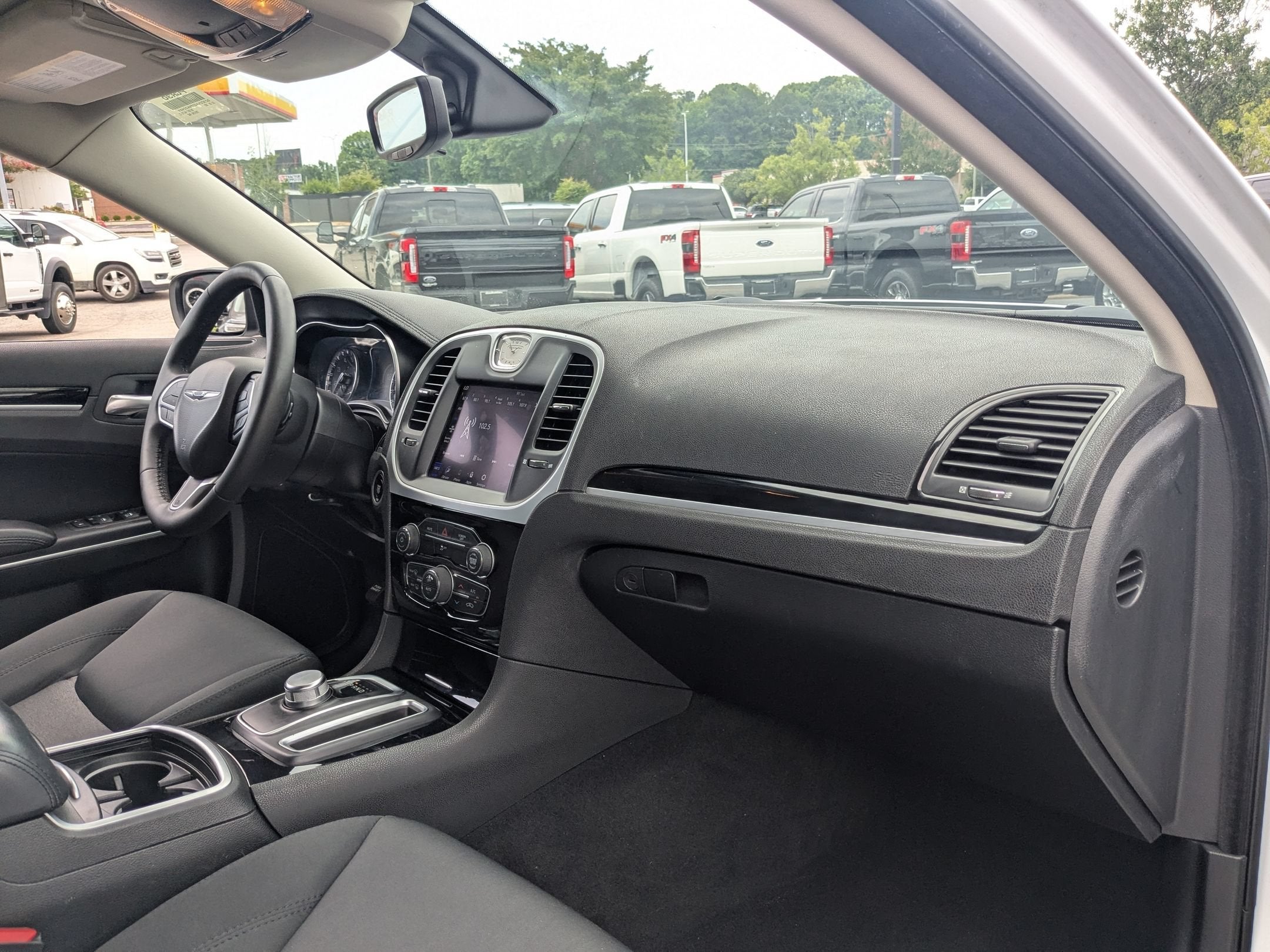 2023 Chrysler 300 Touring