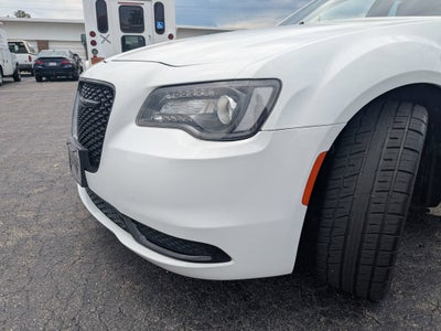 2023 Chrysler 300 Touring