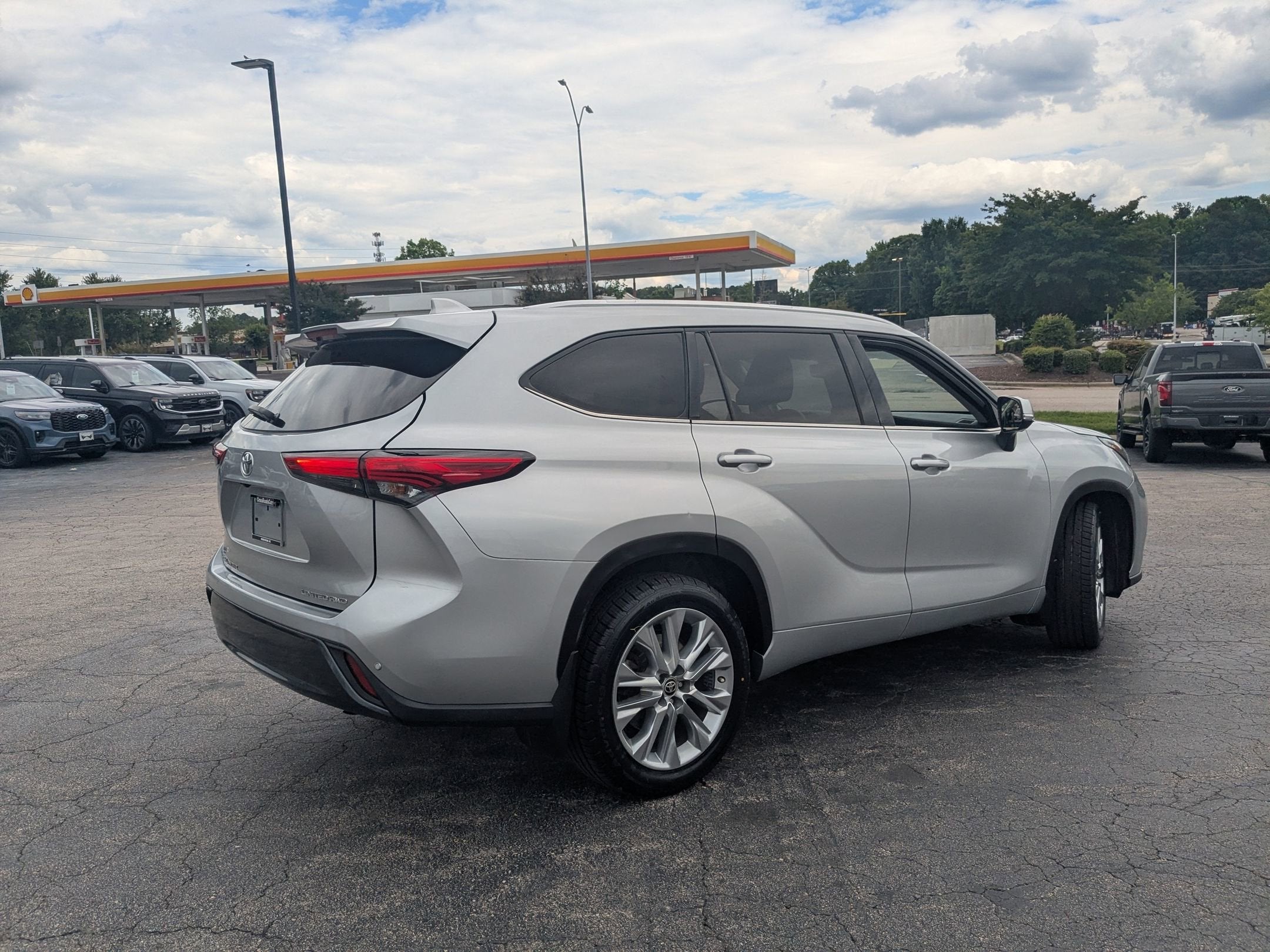 2022 Toyota Highlander Limited