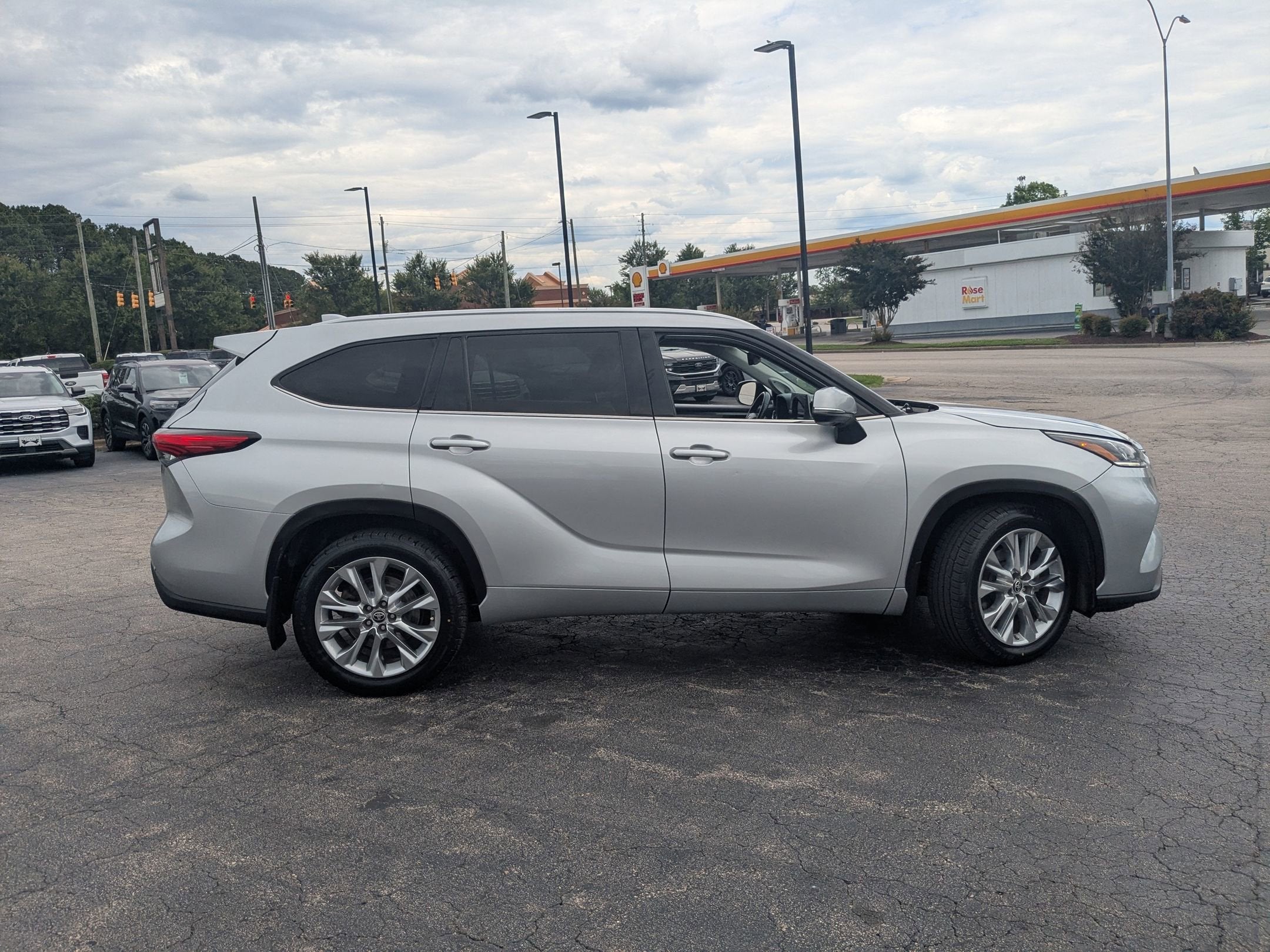 2022 Toyota Highlander Limited