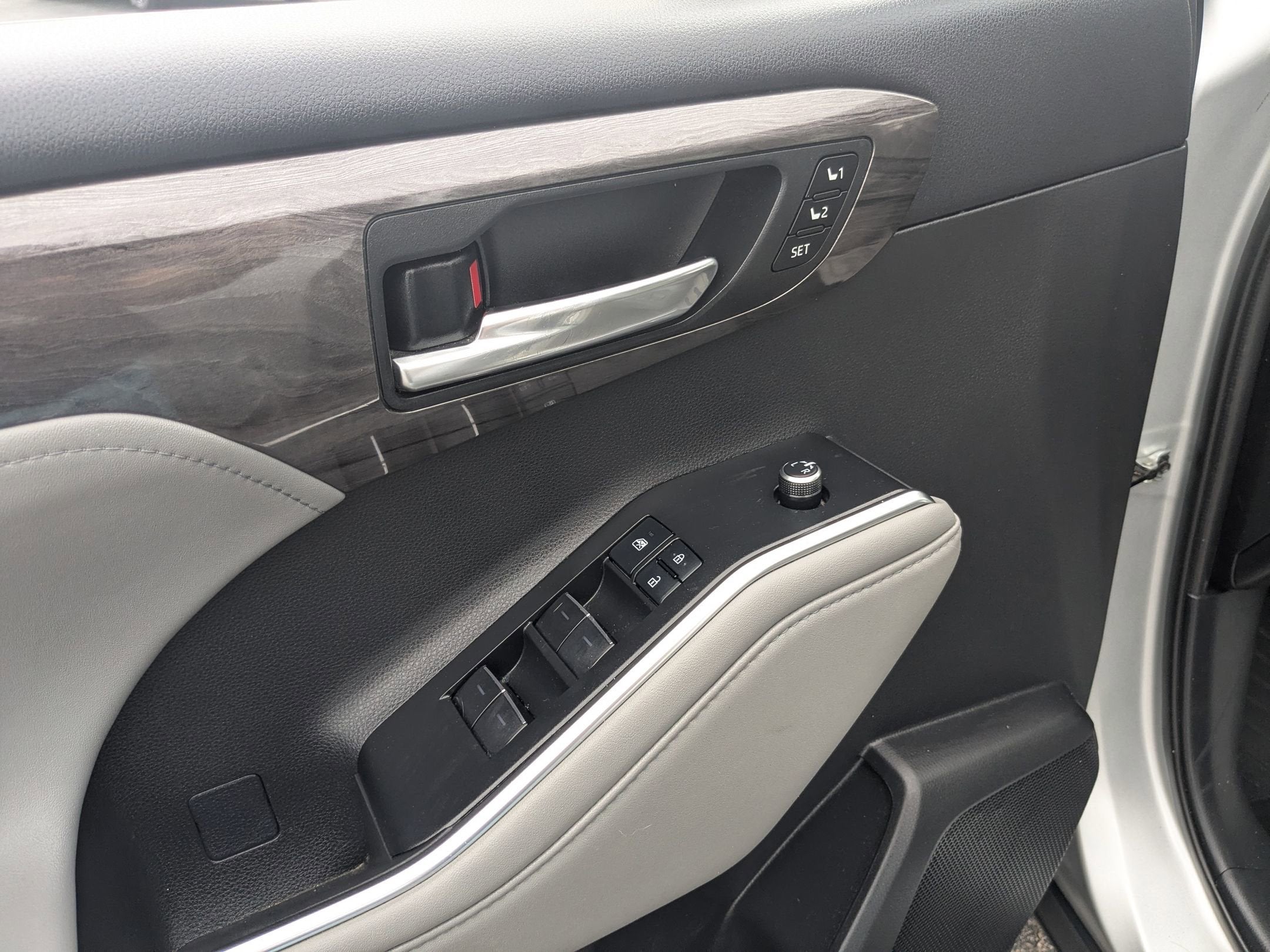 2022 Toyota Highlander Limited