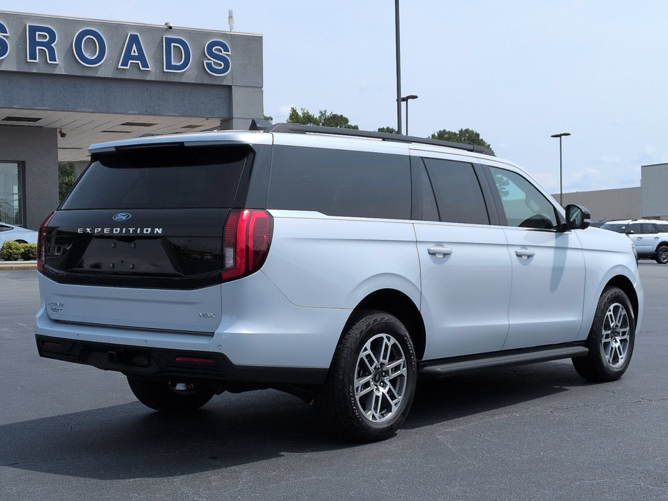 2026 Ford Expedition Max Active