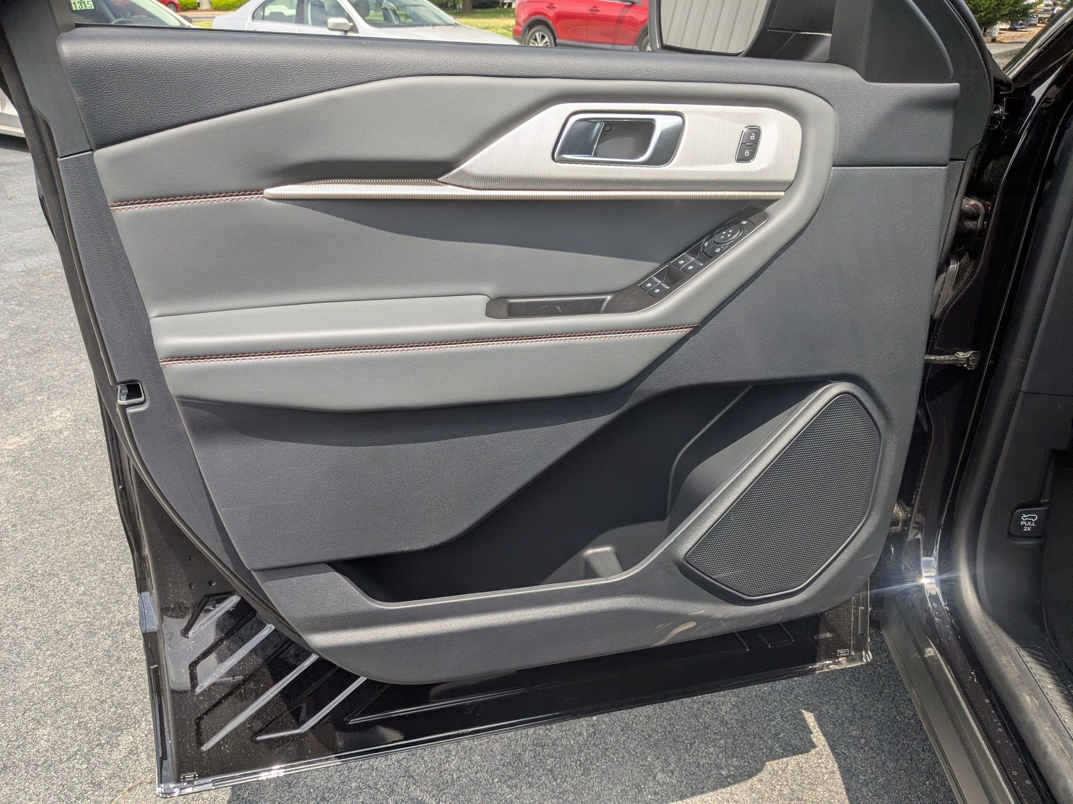 2025 Ford Explorer Active - Crossroads Courtesy Demo