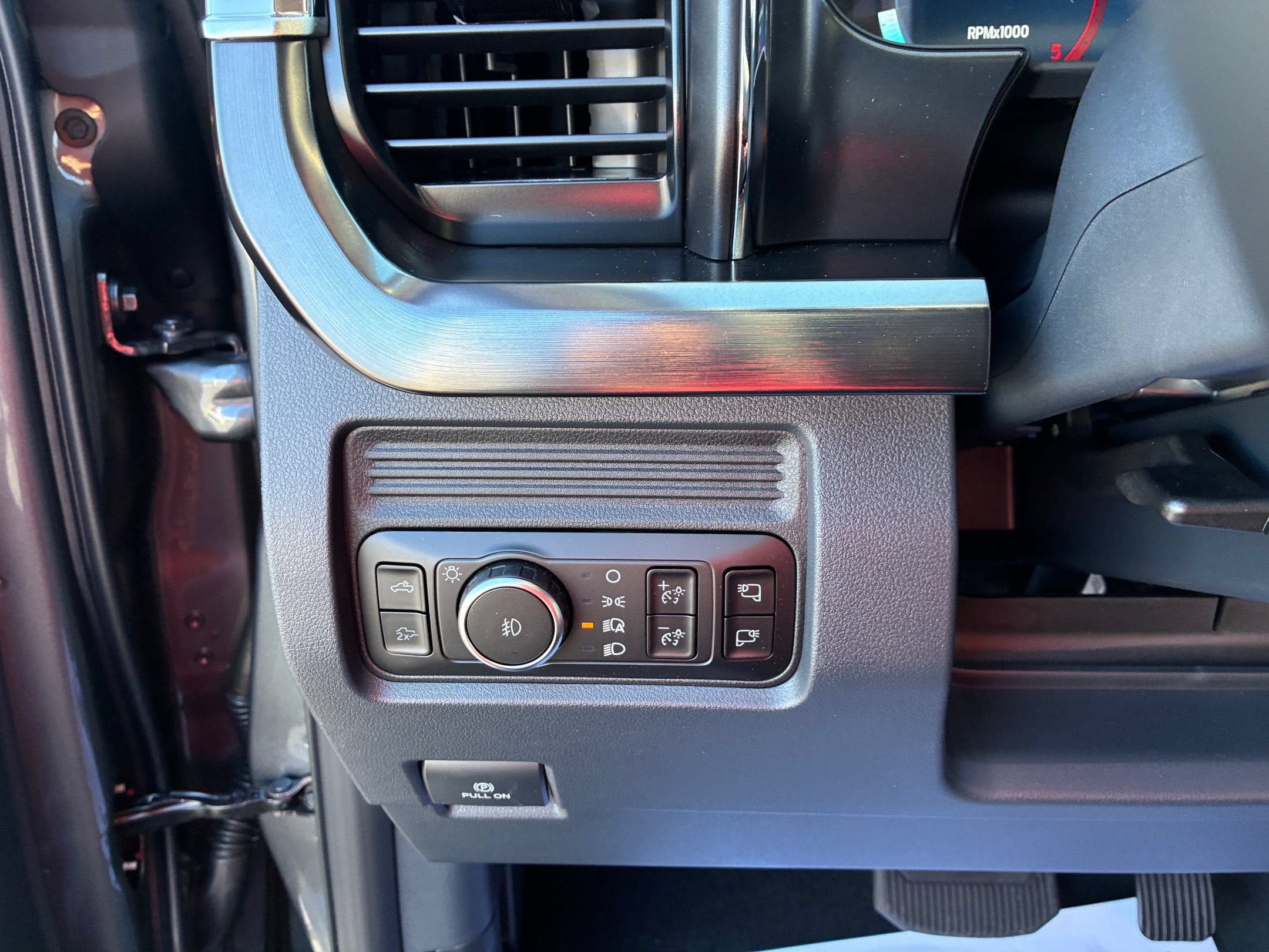 2027 Ford Super Duty F-250 SRW LARIAT