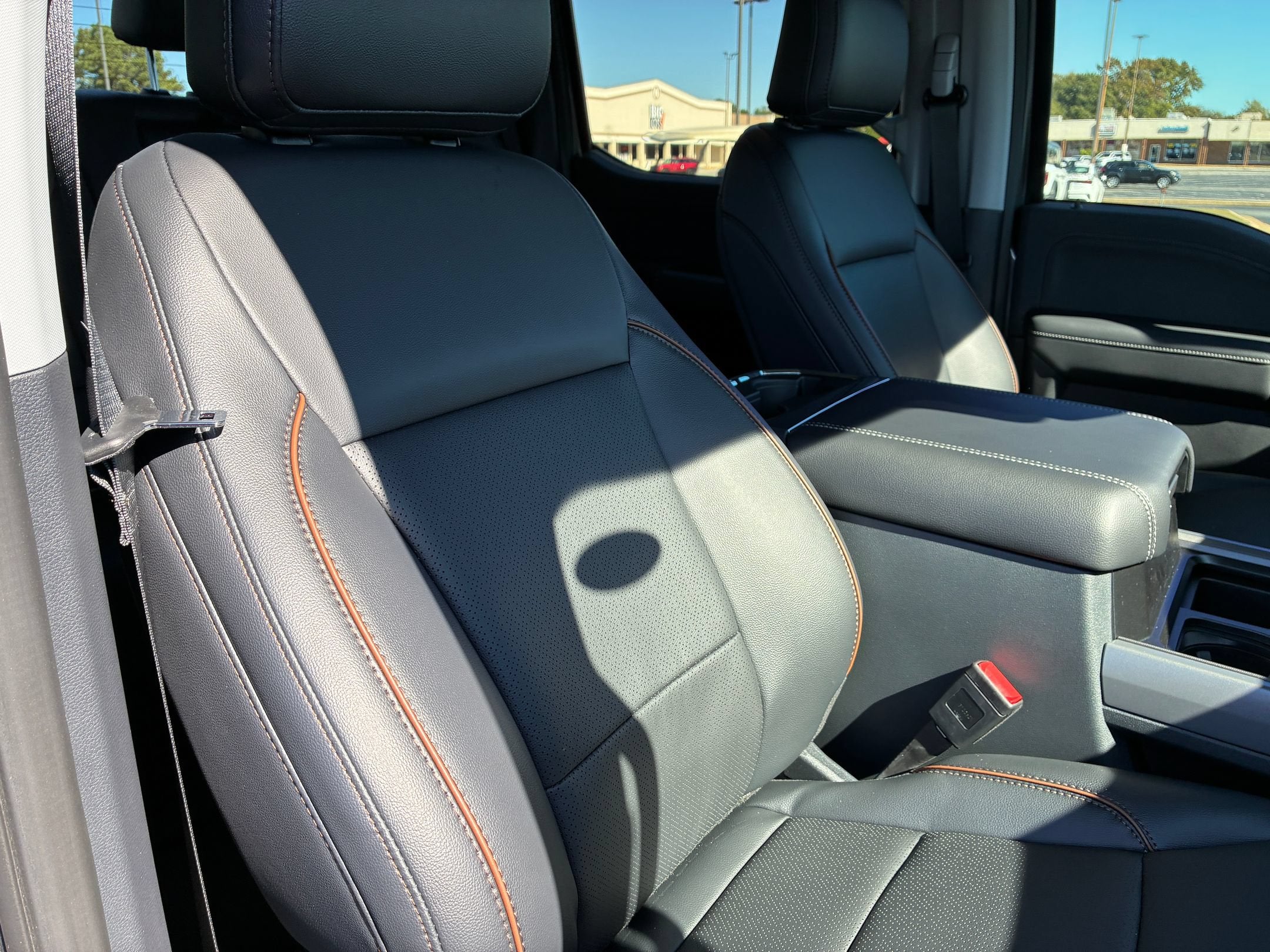 2027 Ford Super Duty F-250 SRW LARIAT