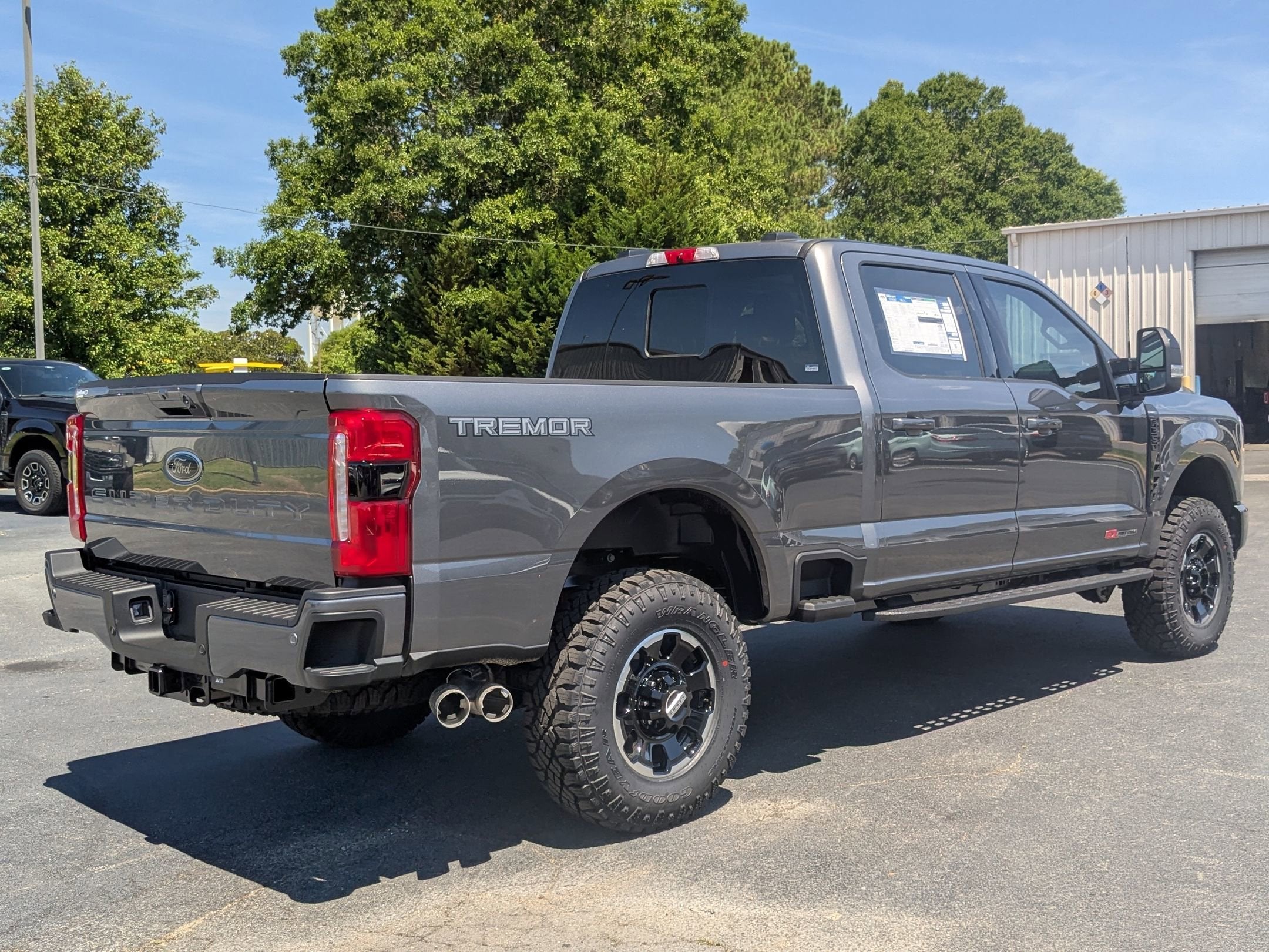 2025 Ford Super Duty F-350 SRW LARIAT