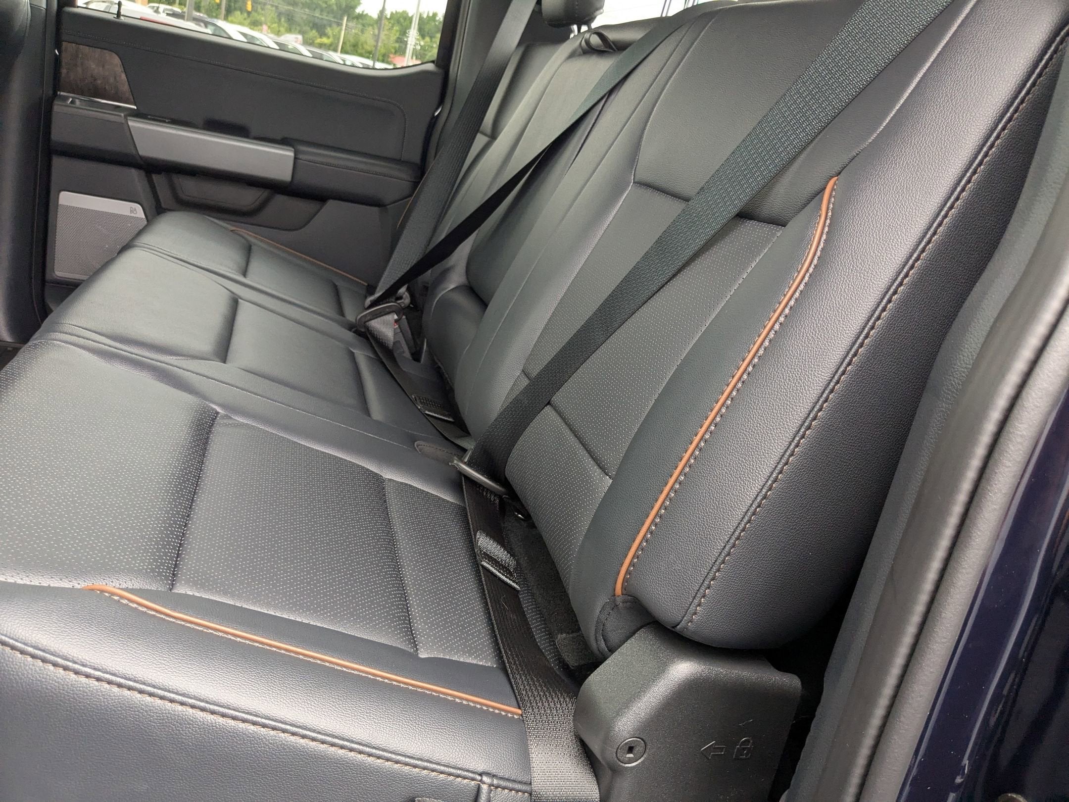 2025 Ford Super Duty F-350 SRW LARIAT