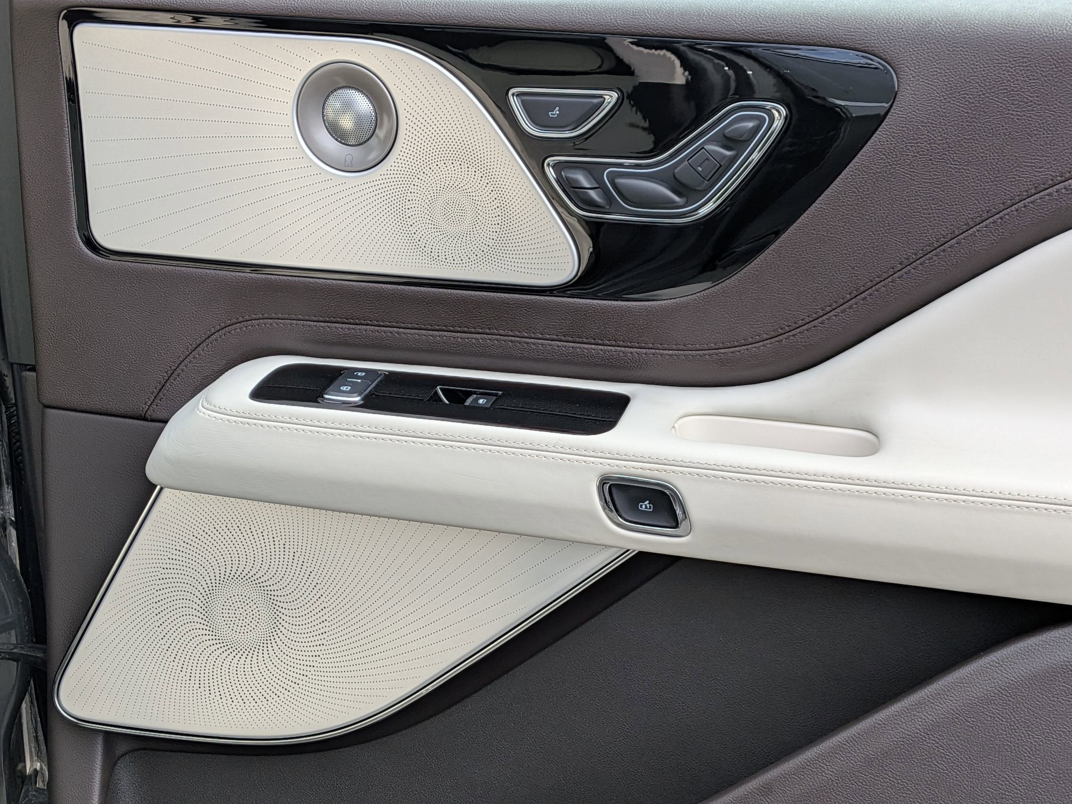 2024 Lincoln Aviator Black Label