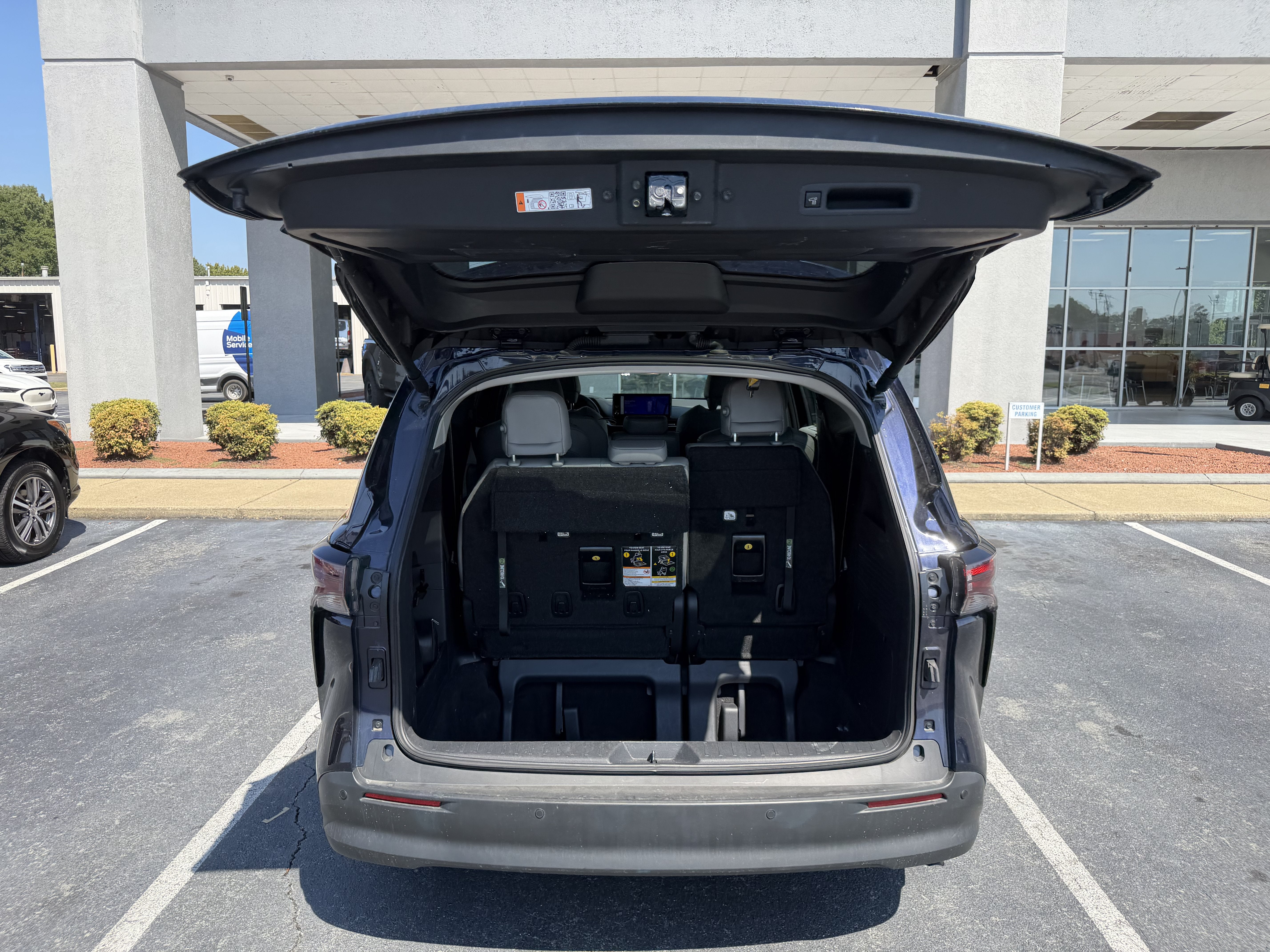 2025 Toyota Sienna XLE