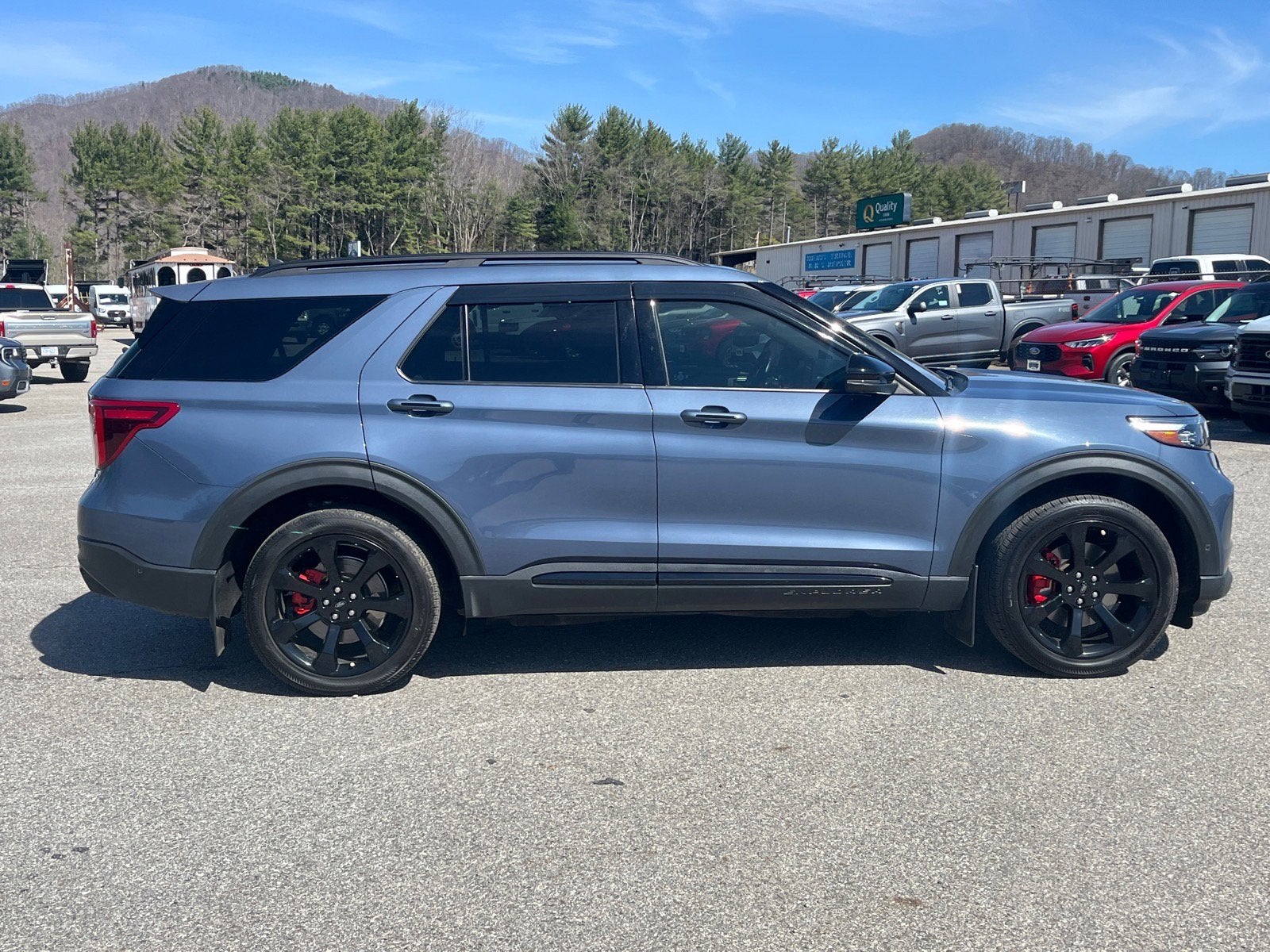 2021 Ford Explorer ST